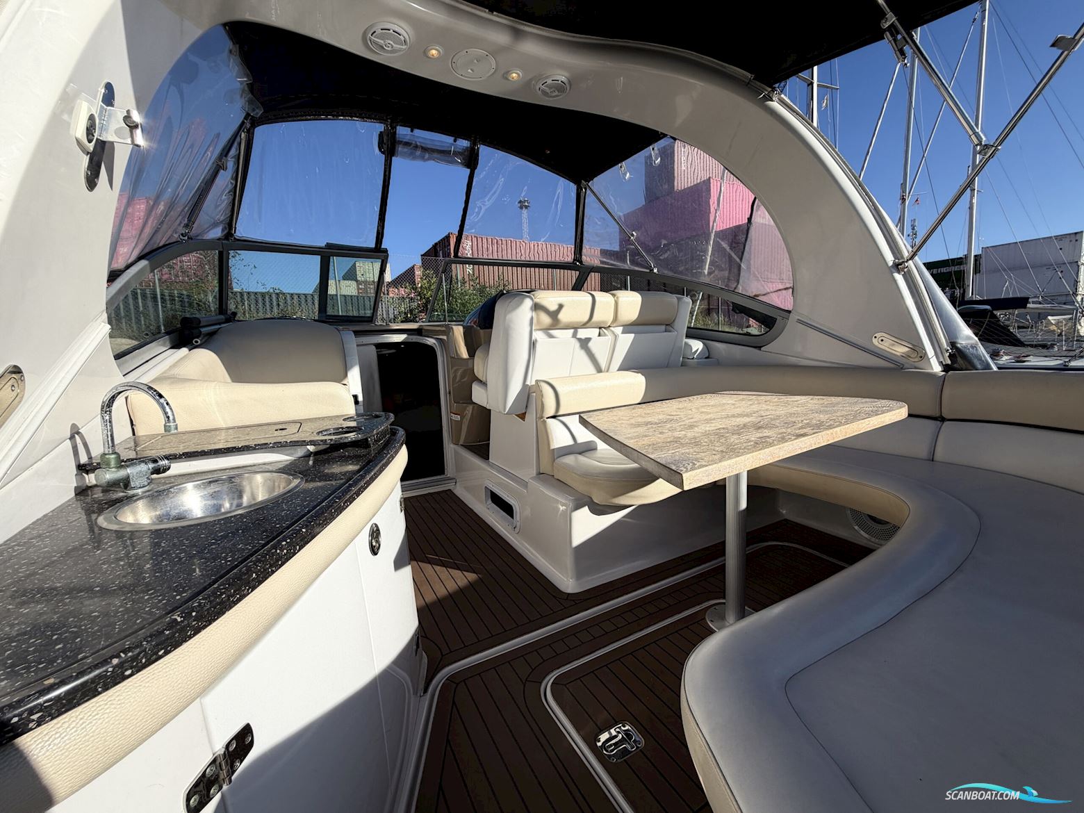 Four Winns Vista 288