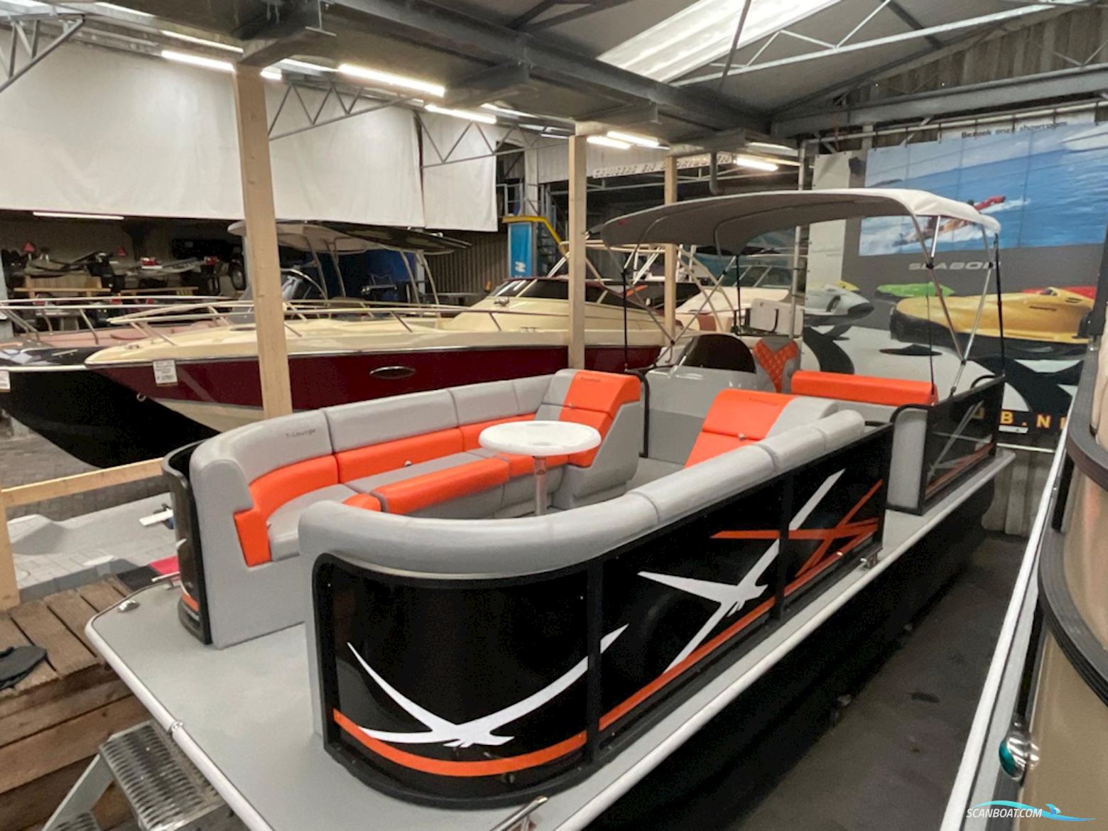 Funcruiser Pontoon 650 - Nieuw