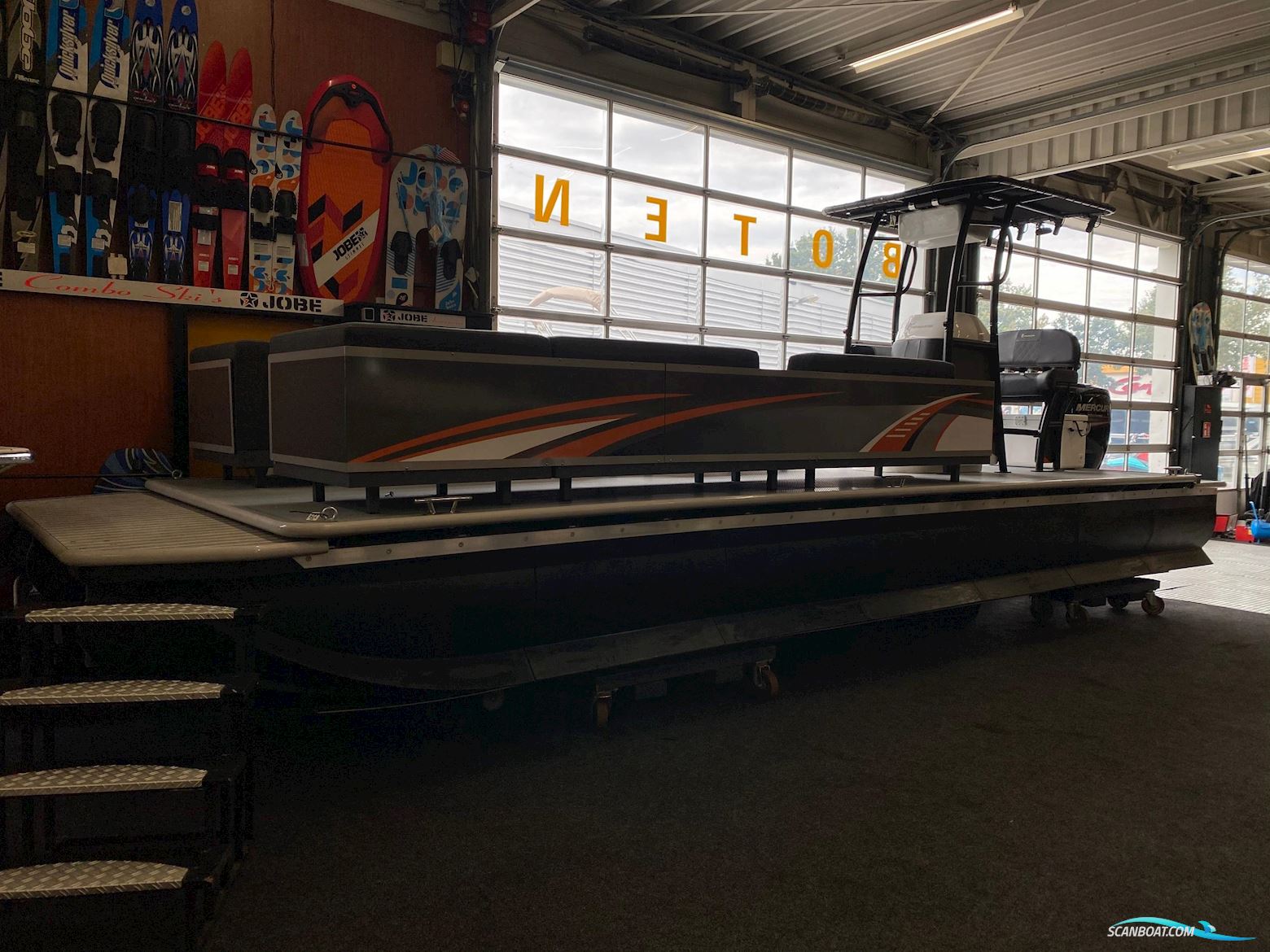 Funcruiser Pontoon 850 - Nieuw