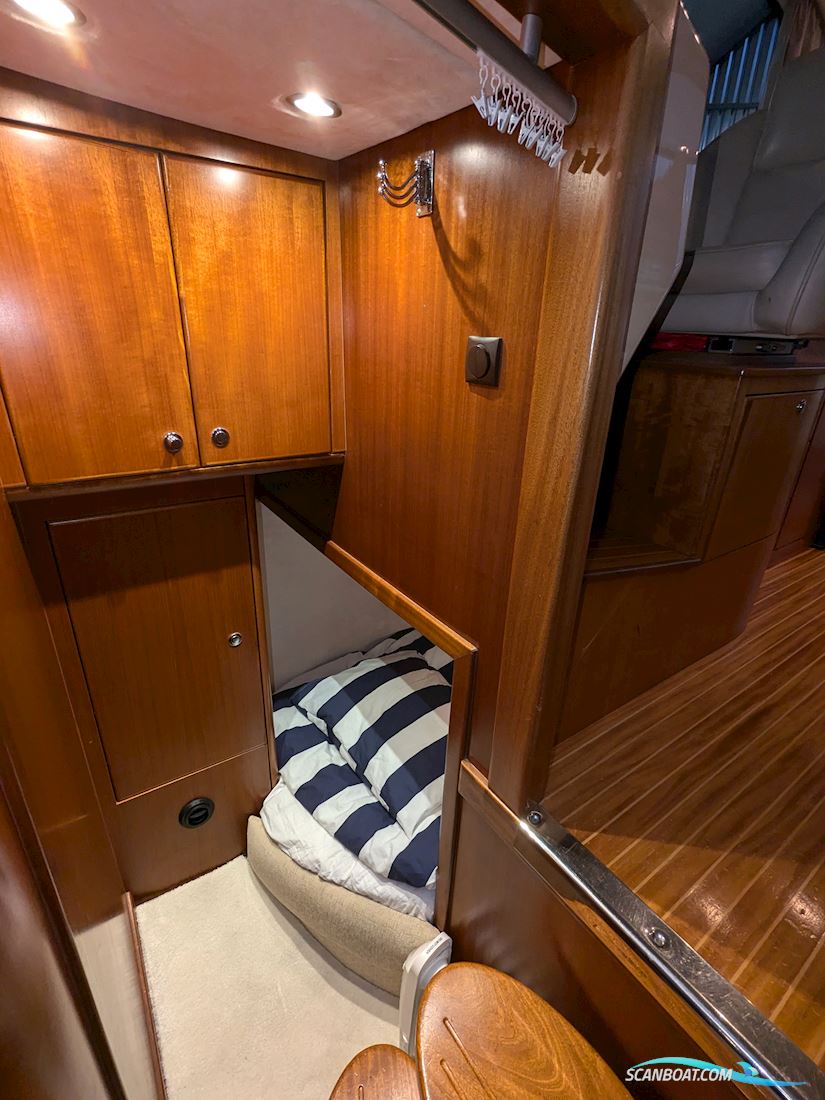 Galeon 330 Fly