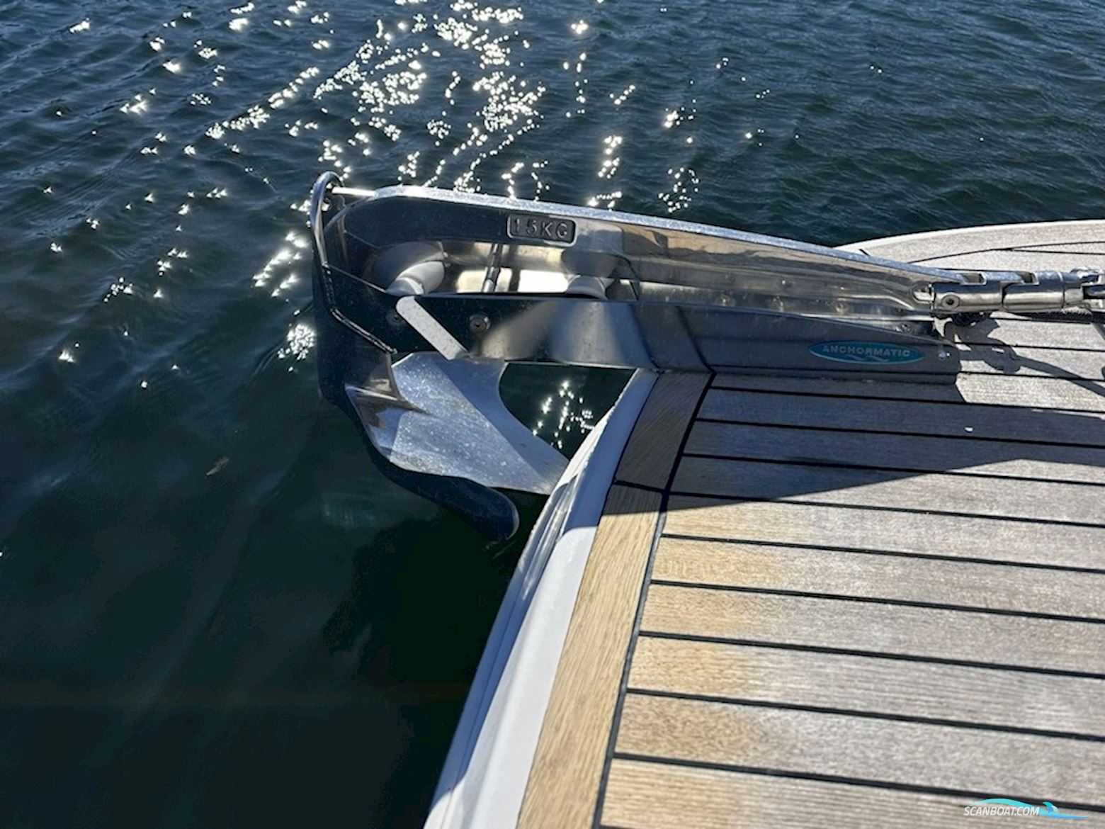 Galeon 330 Fly