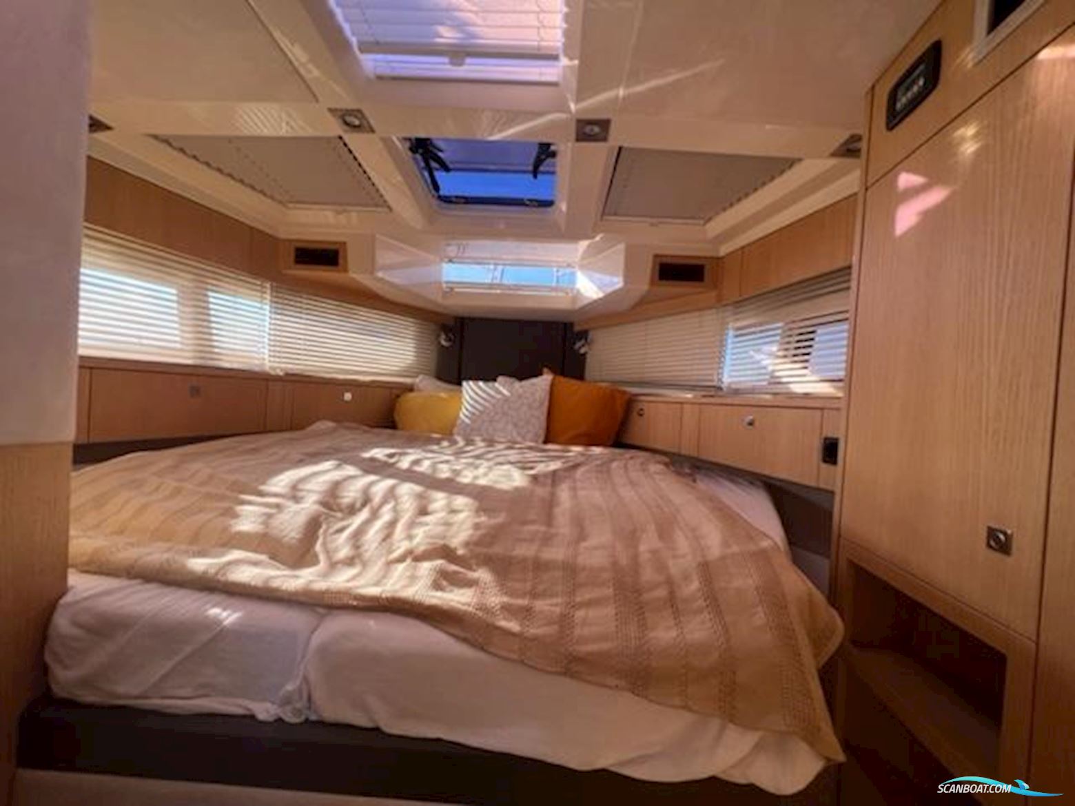 Galeon 360 FLY