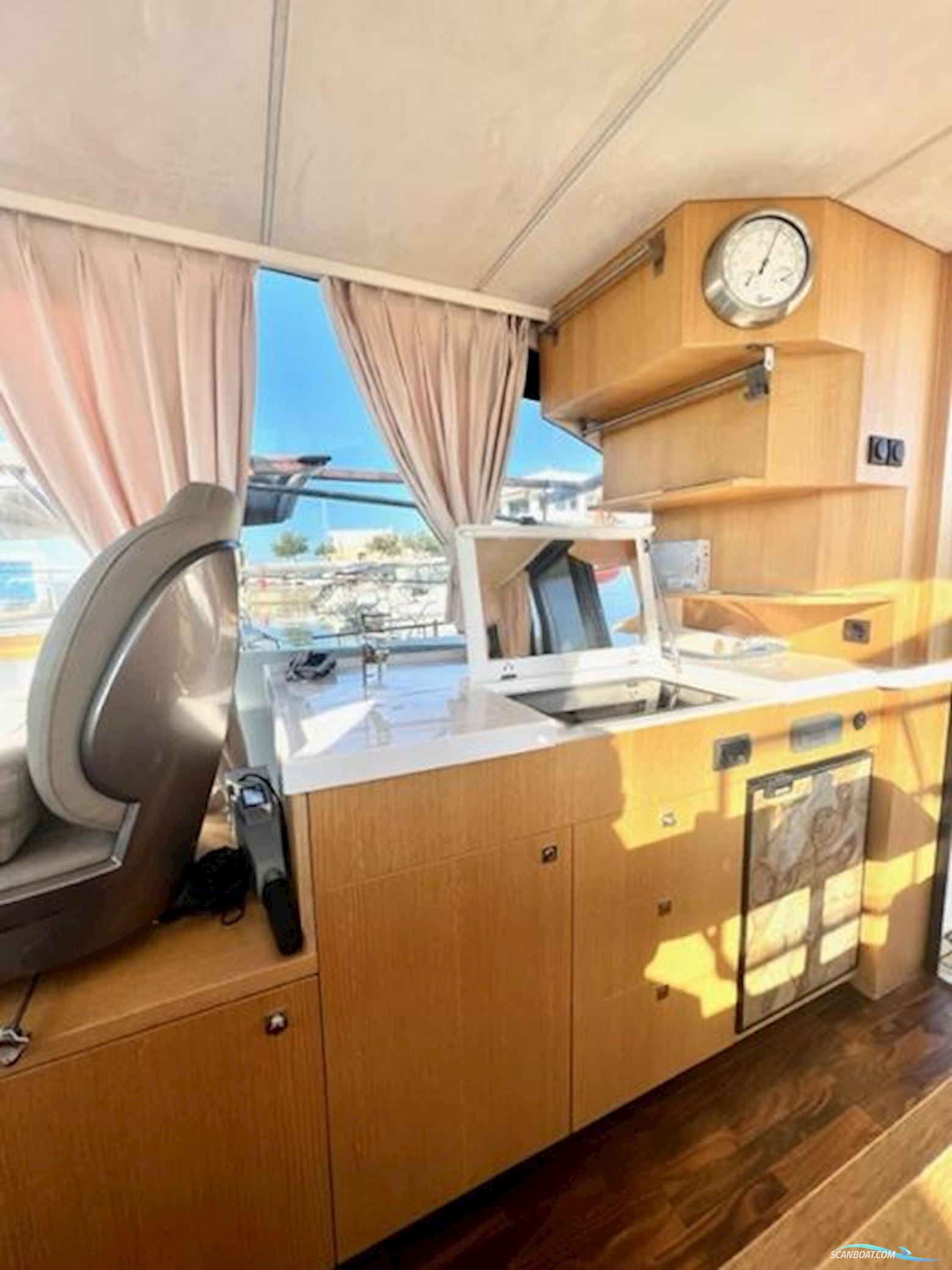 Galeon 360 FLY
