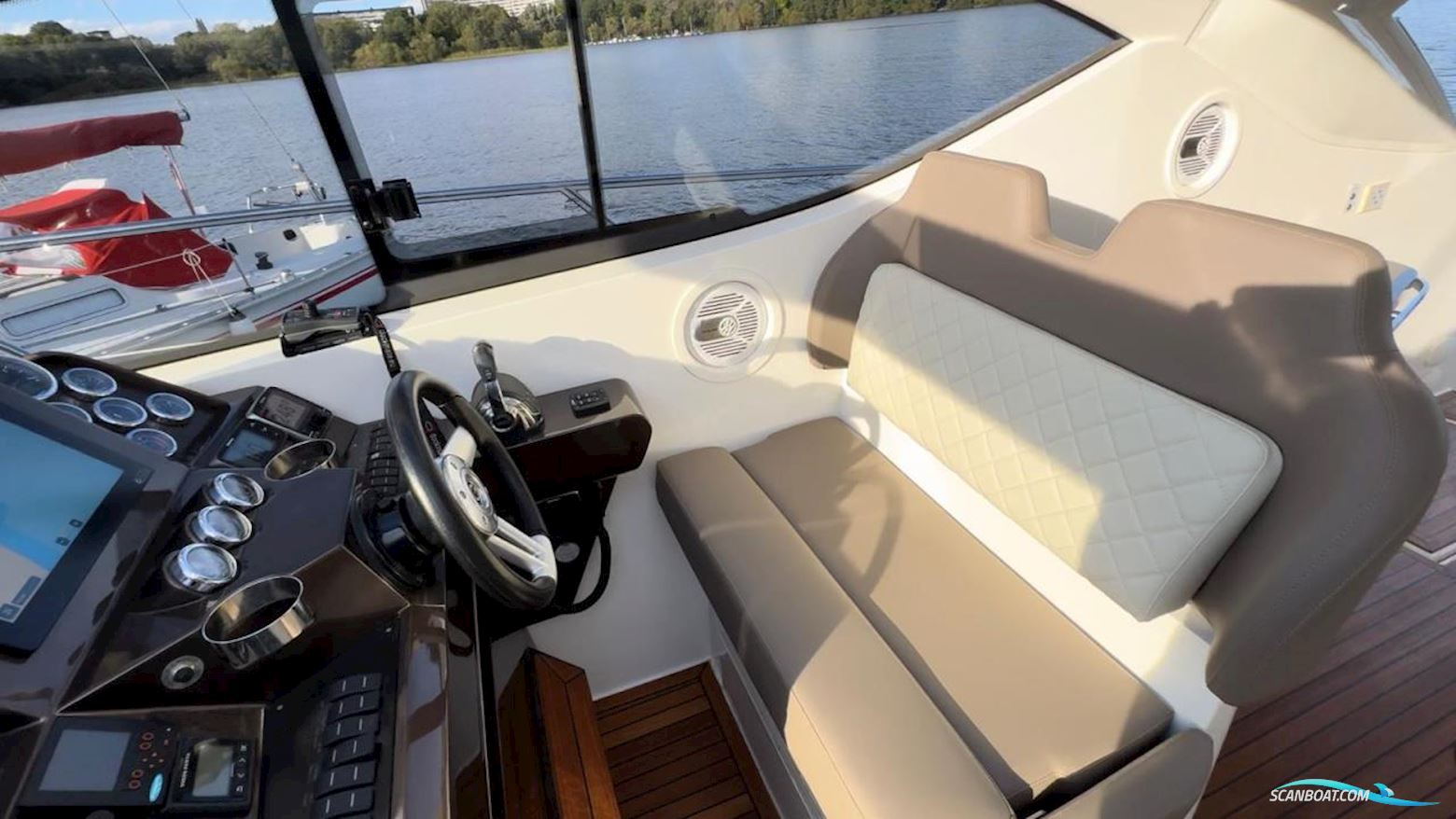 Galeon 405 HTL