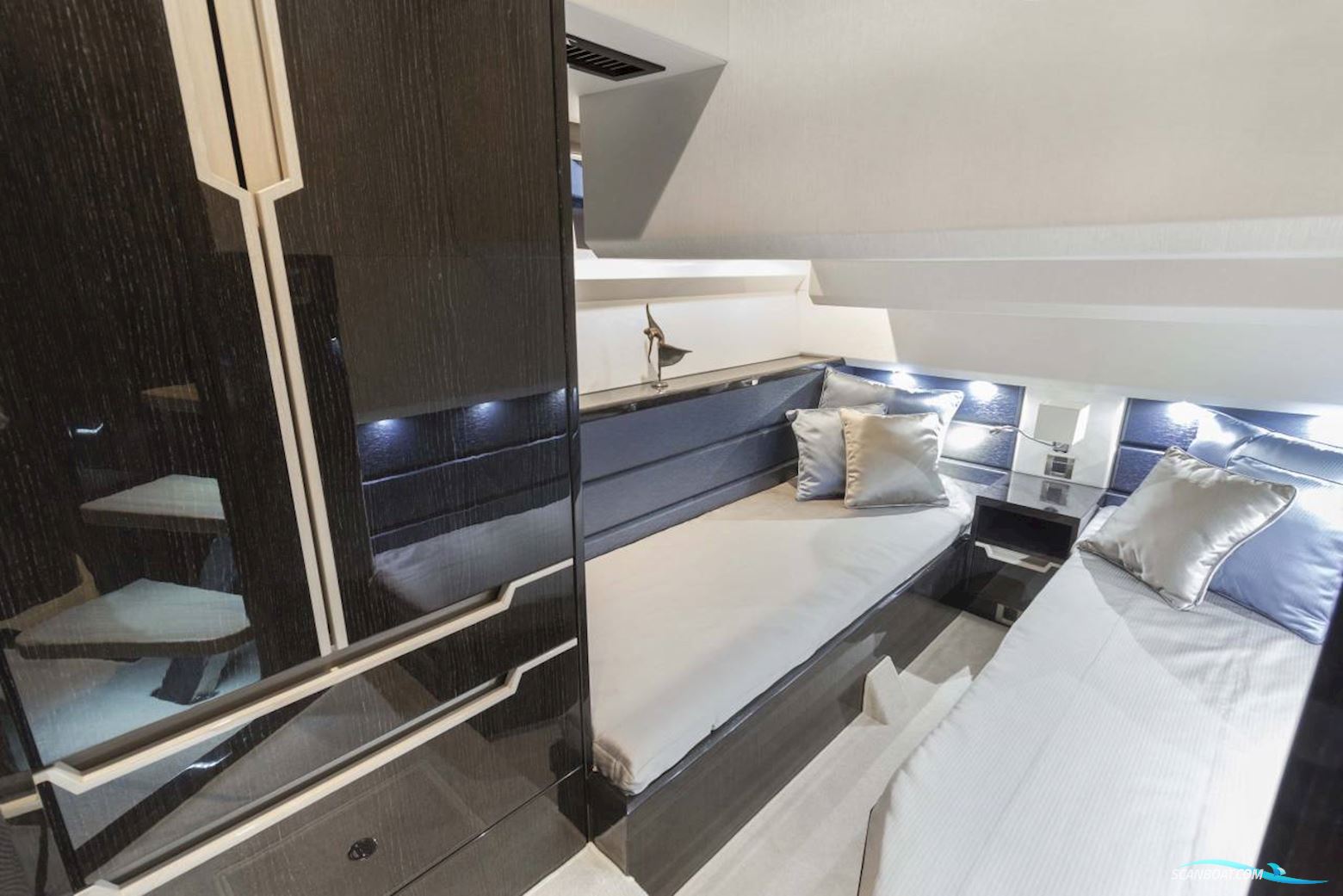 Galeon 430 SKY - 2XD4-300/Udstyr - 2023