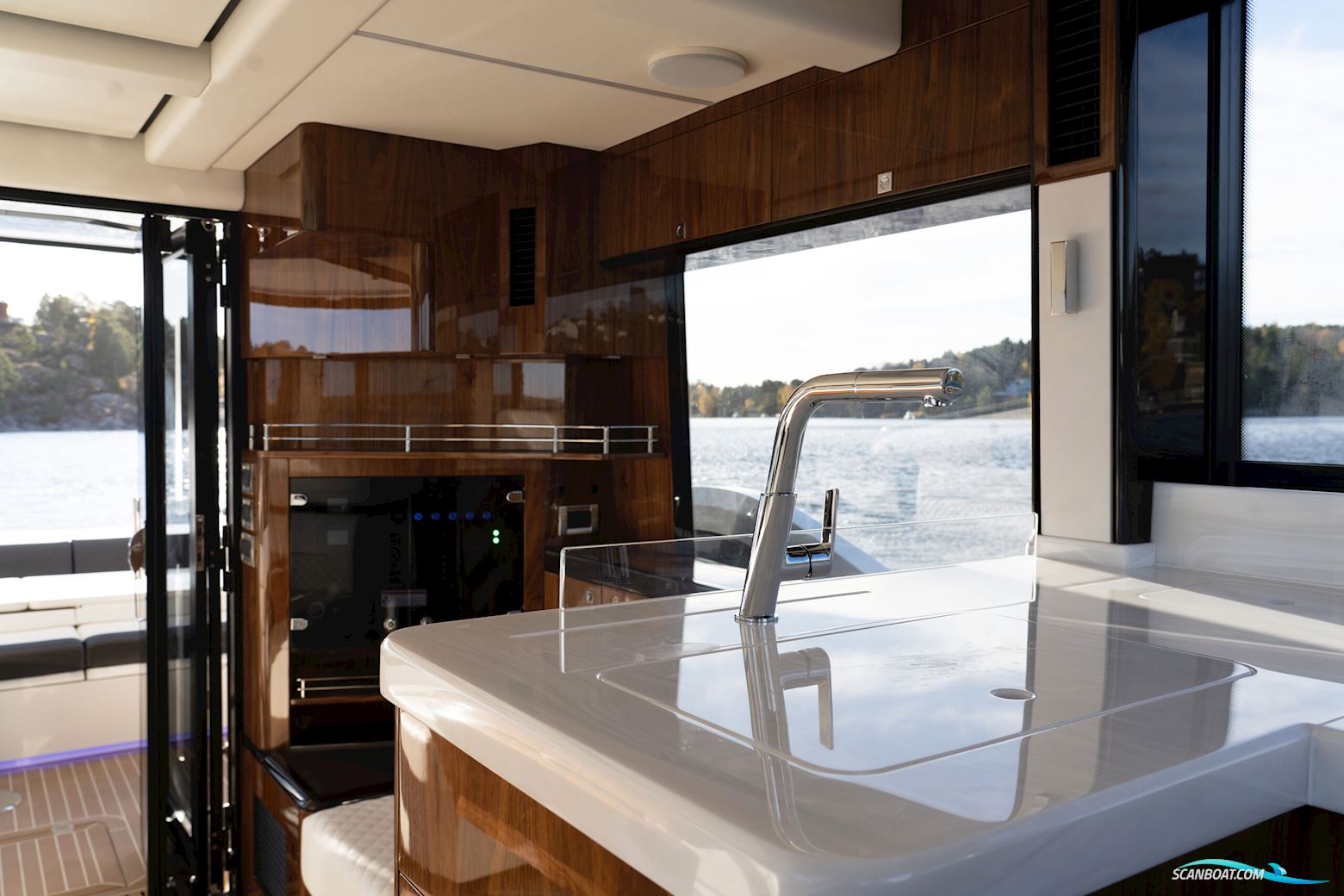 Galeon 440 Fly