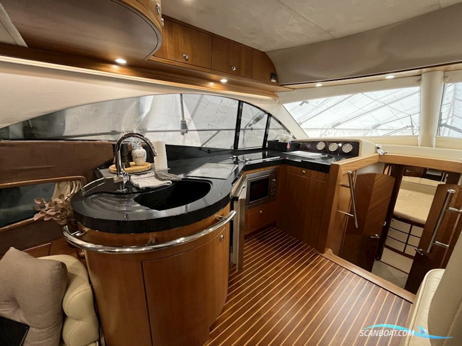 Galeon 440 Fly