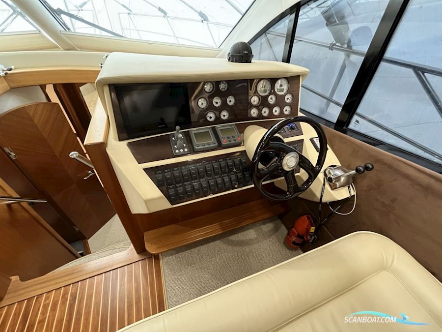 Galeon 440 Fly