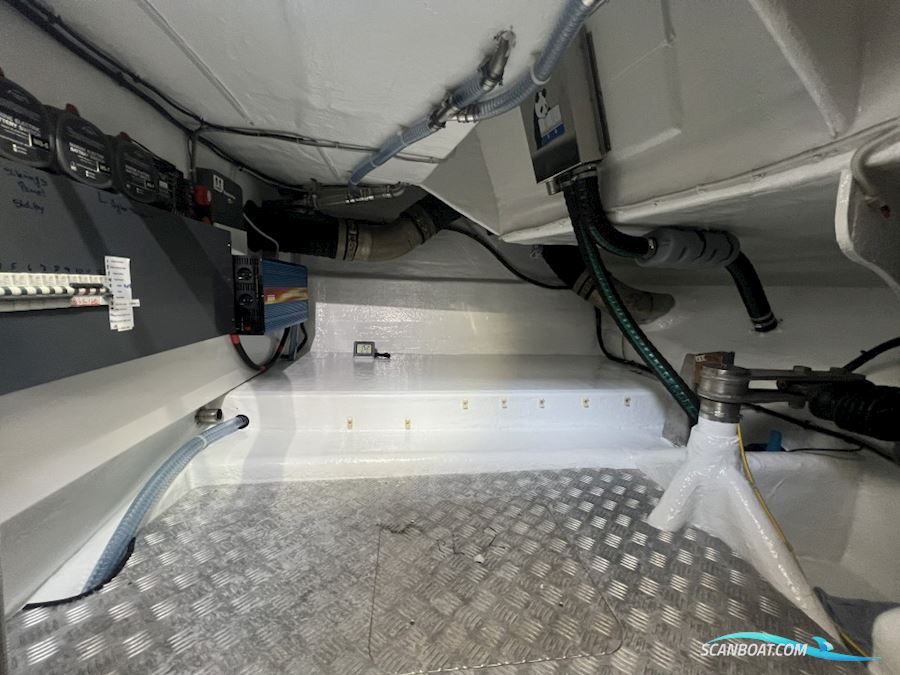 Galeon 440 Fly