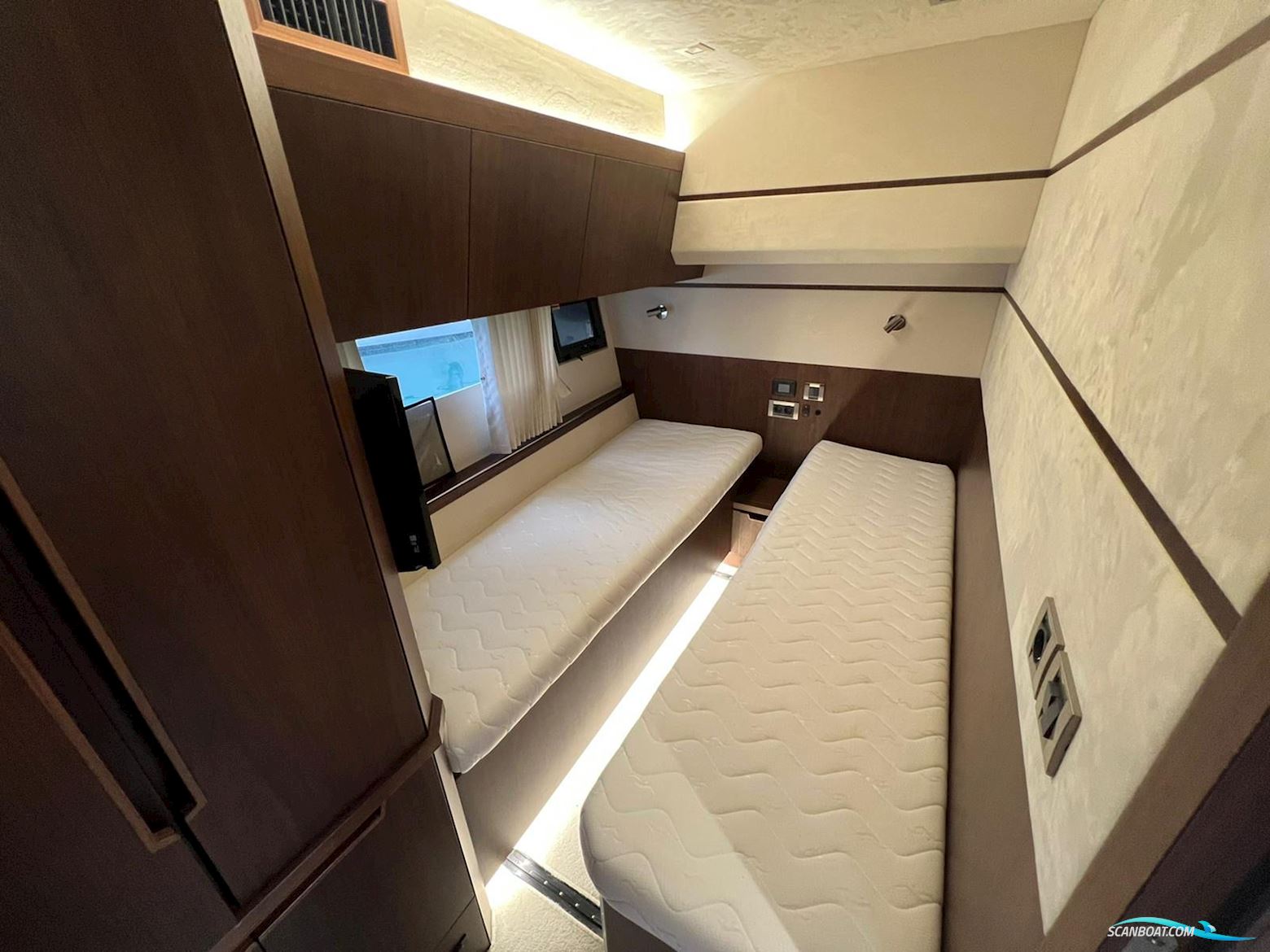 Galeon 460 Fly