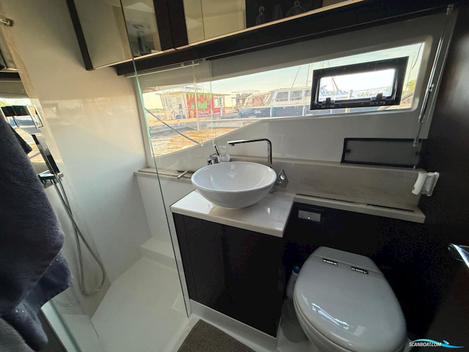 Galeon 470 Sky