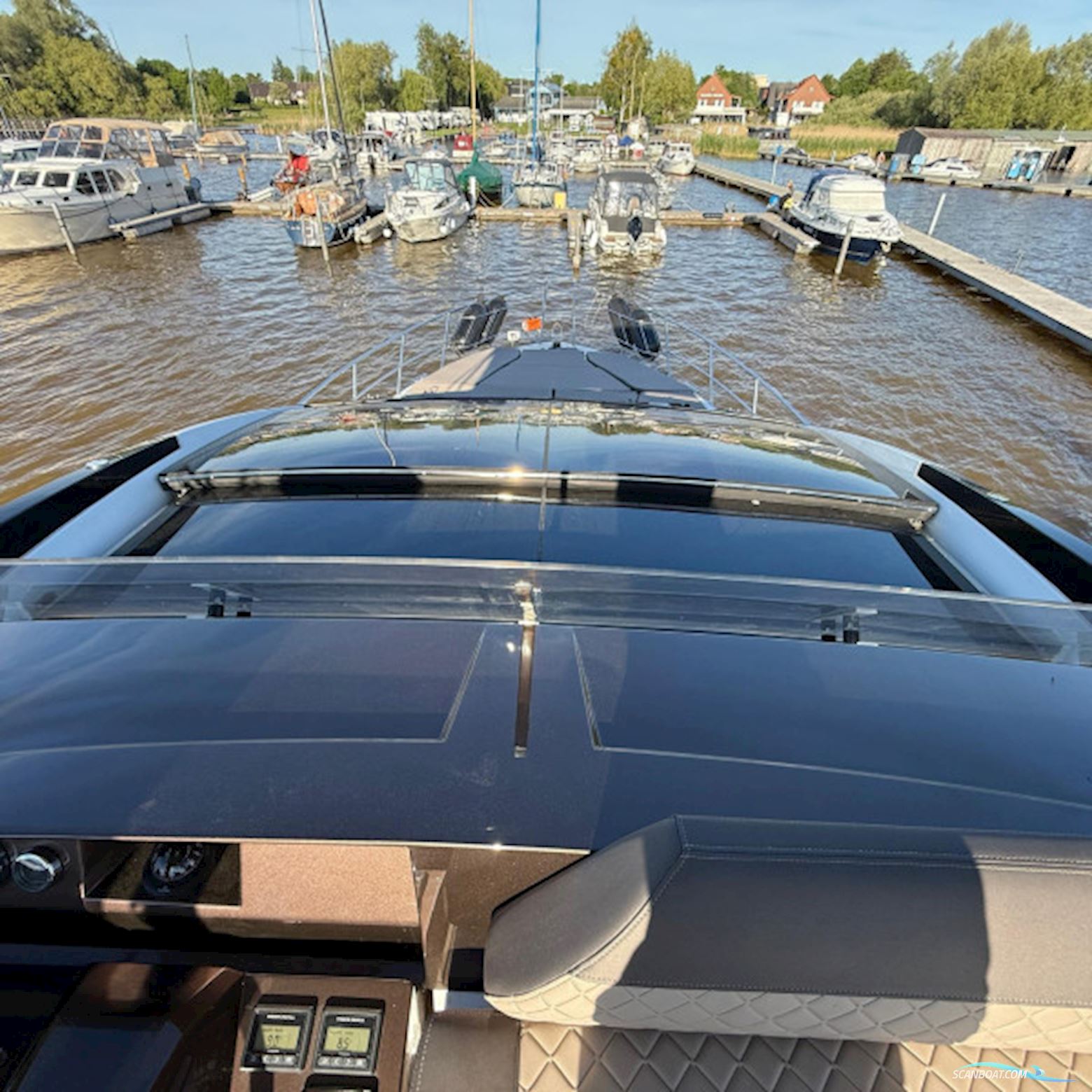 Galeon 470 Sky