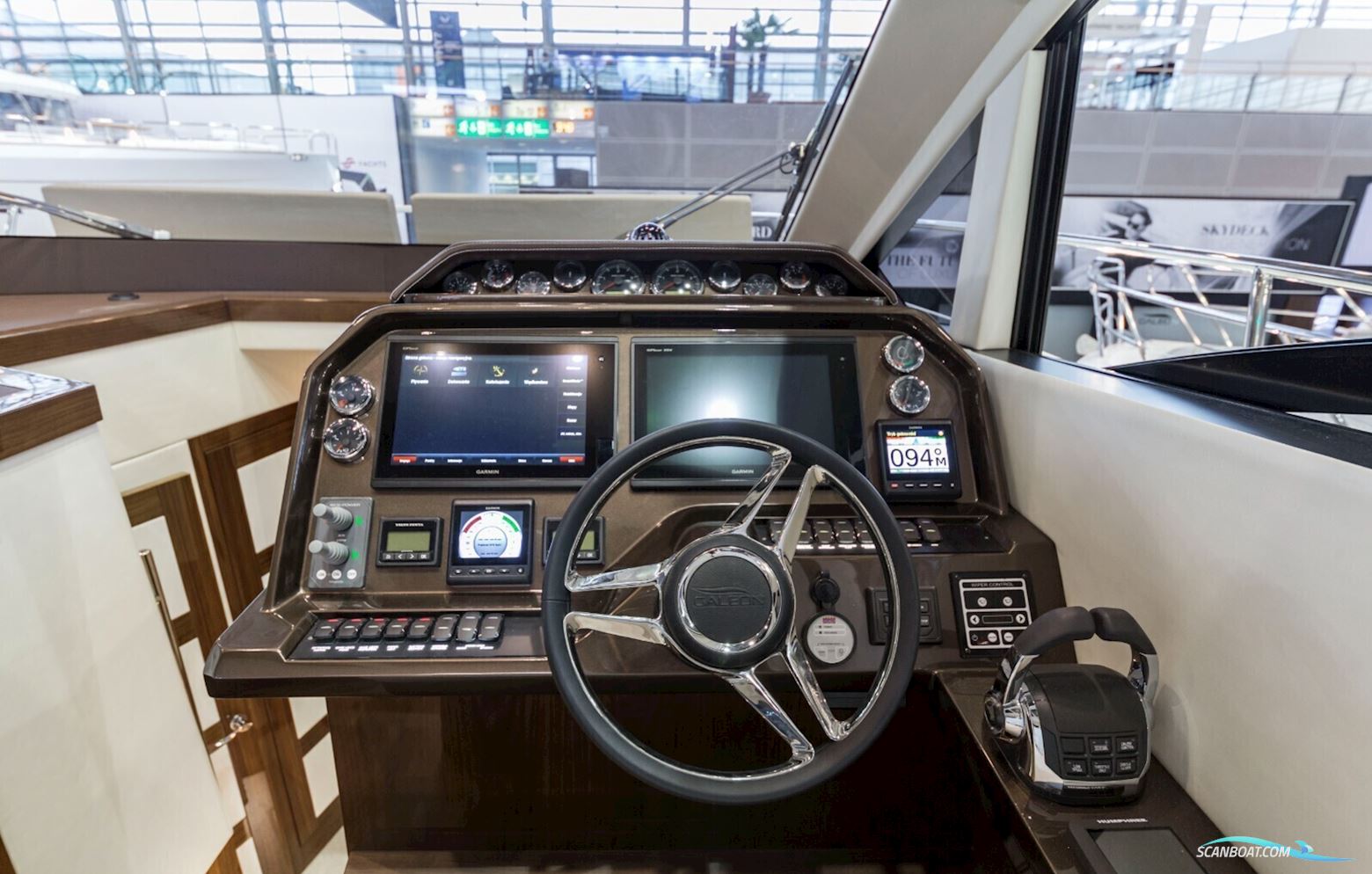 Galeon 470 Skydeck