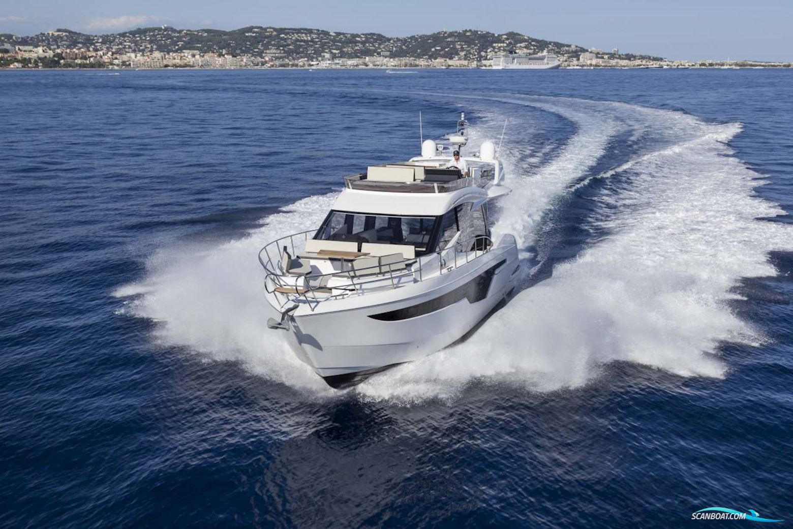 Galeon 500 FLY