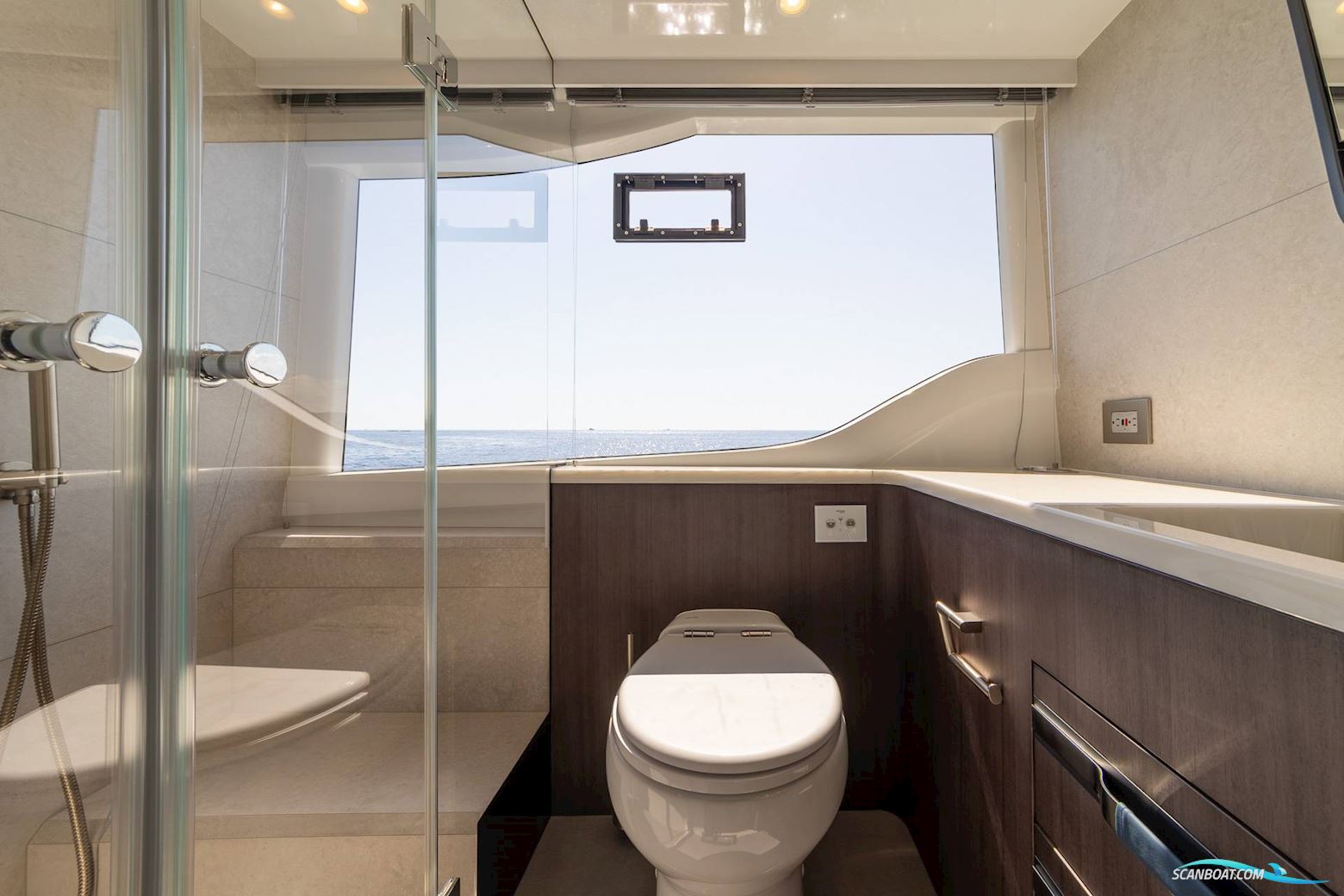 Galeon 570 Sky