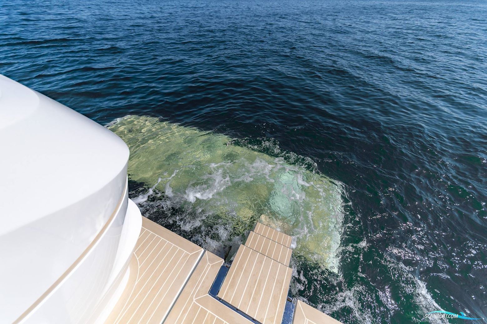 Galeon 570 Sky