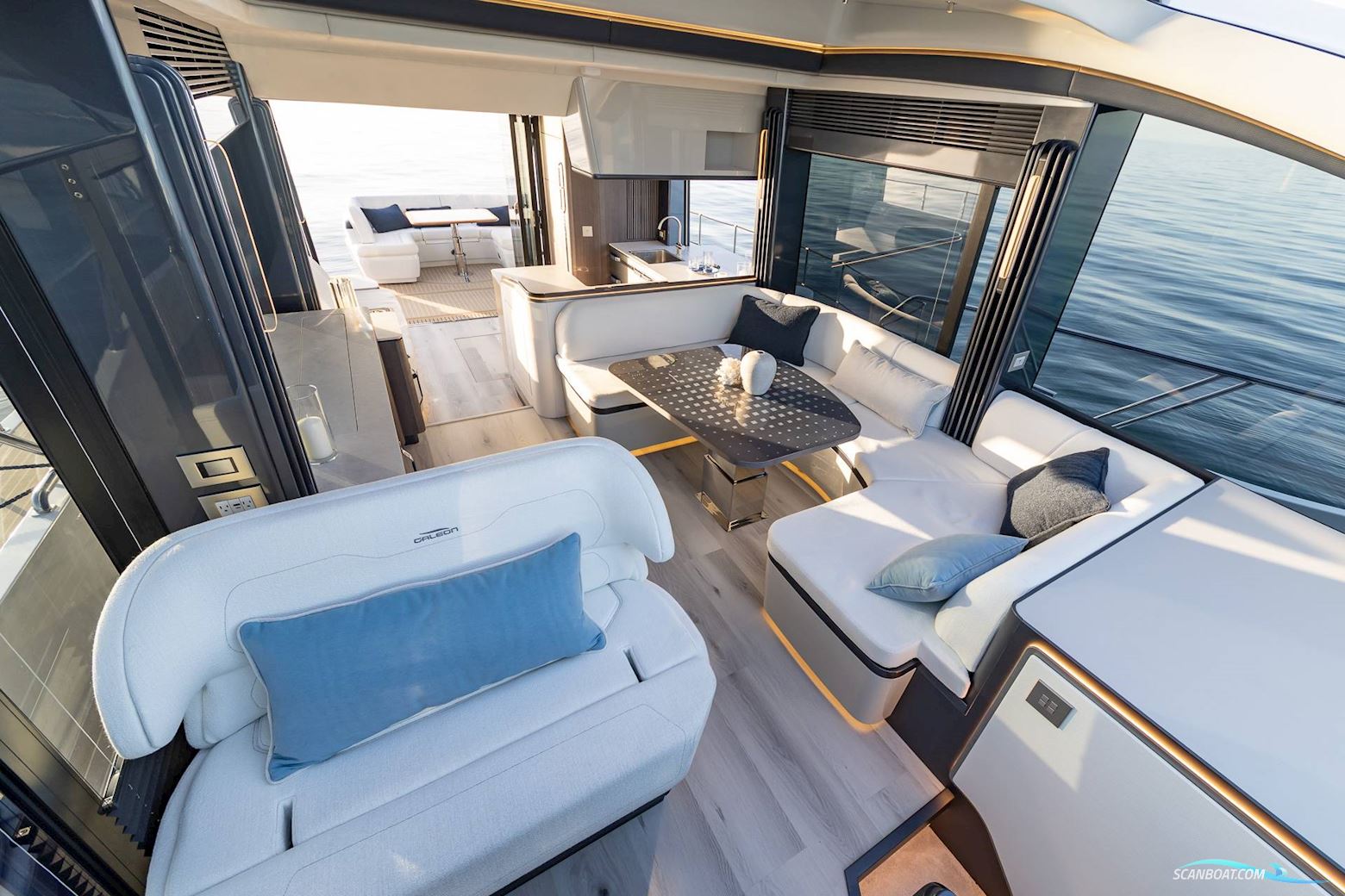 Galeon 570 Sky