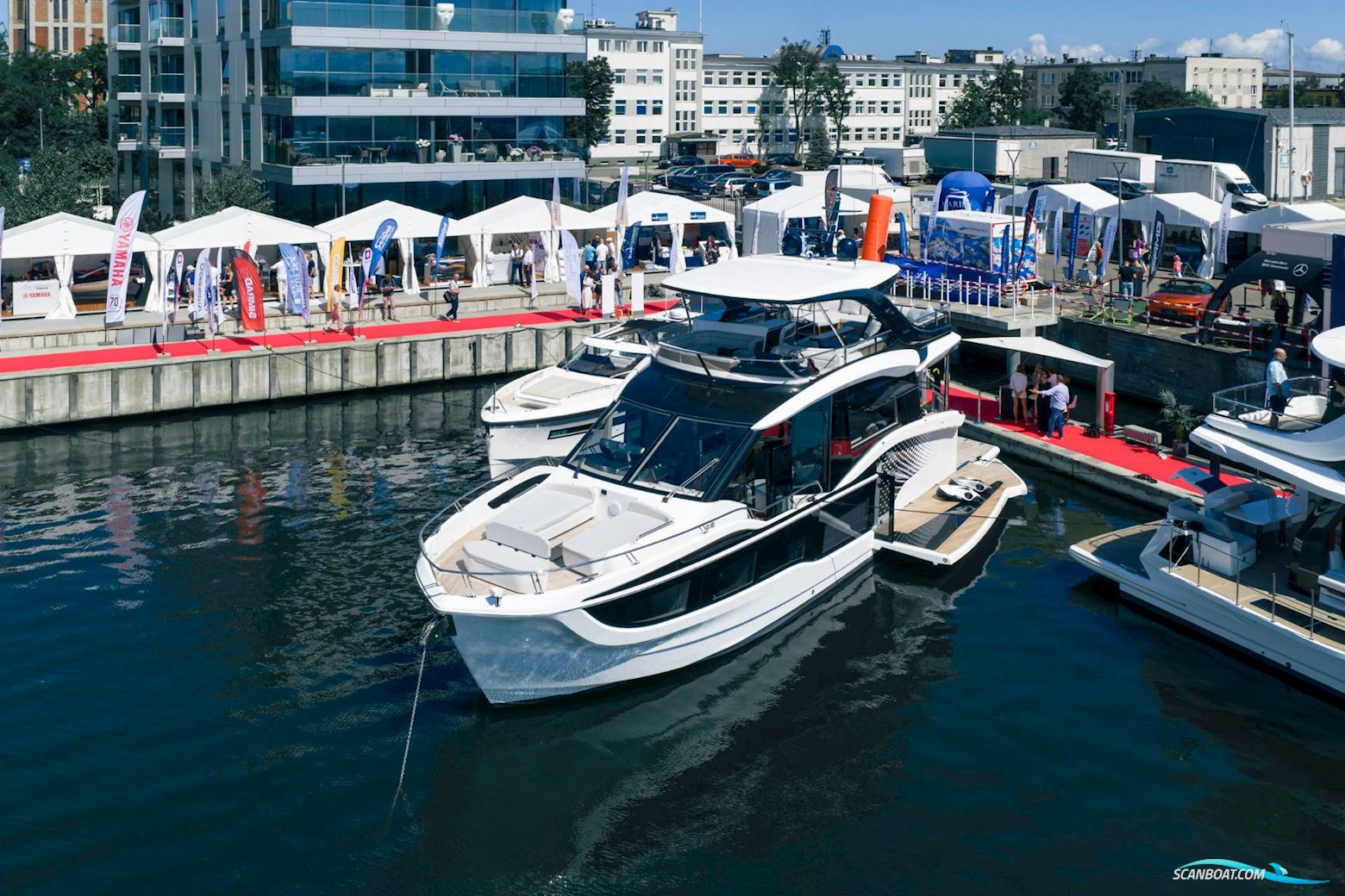 Galeon 620 Fly Motorboot 2026, mit Twn Volvo Penta D13 900 motor, Dänemark