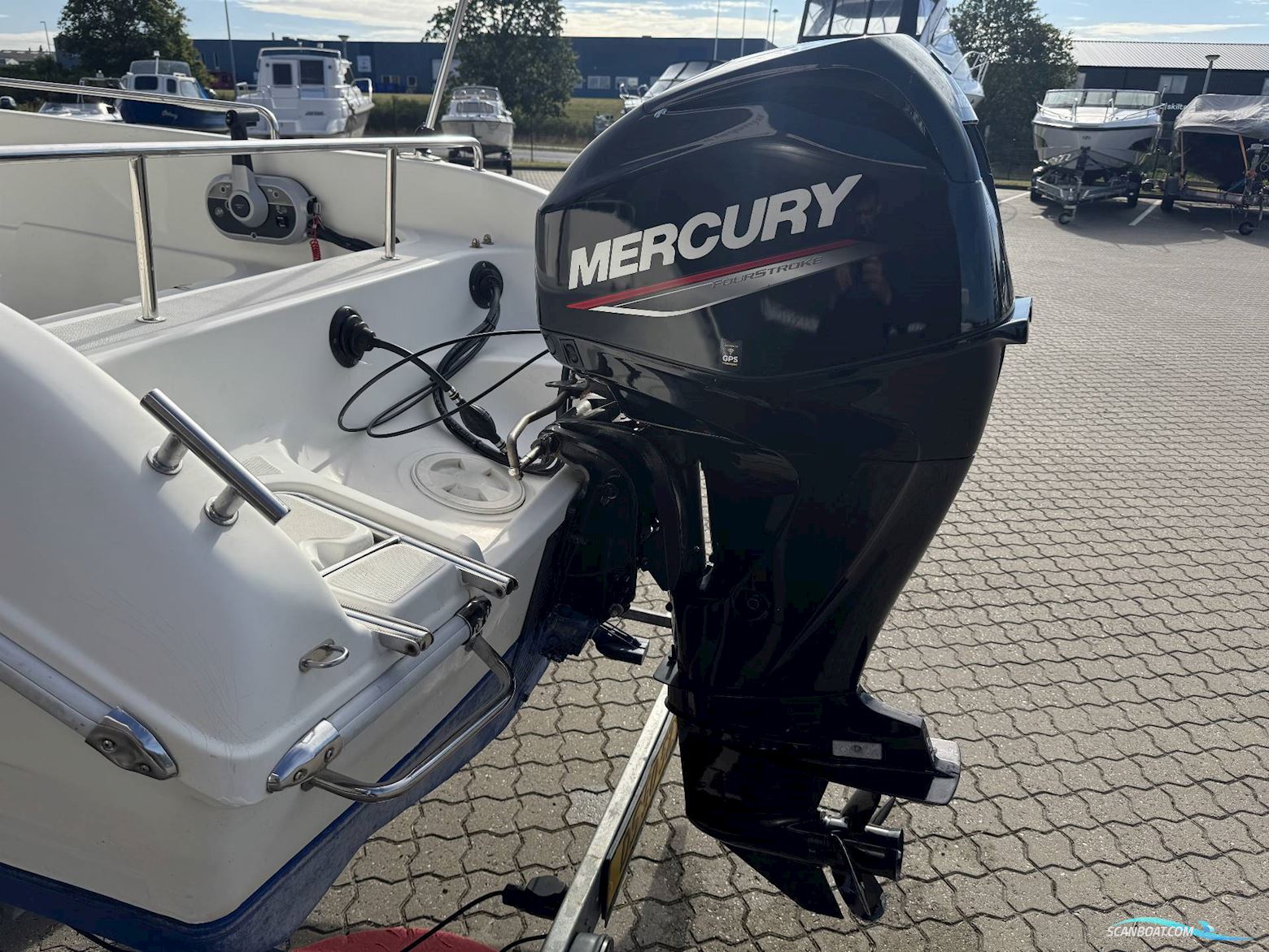 Galeon Galia 440 m/ 40hk mercury 4-takt