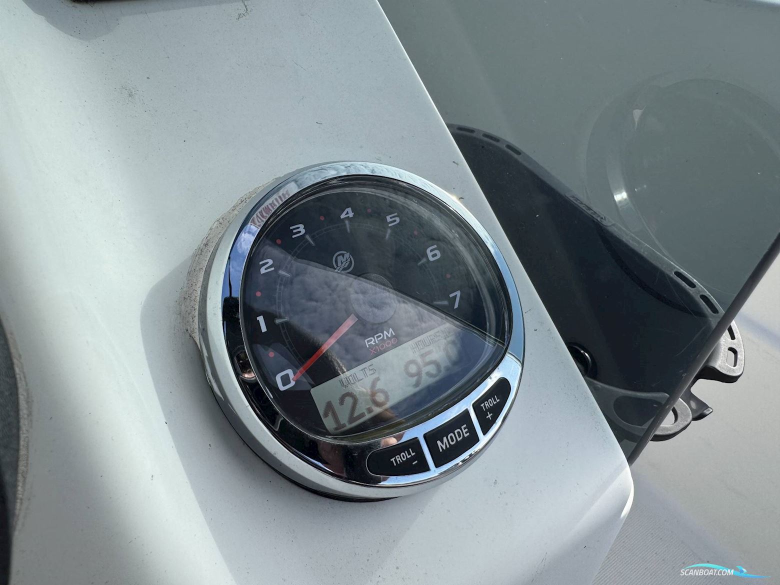 Galeon Galia 440 m/ 40hk mercury 4-takt