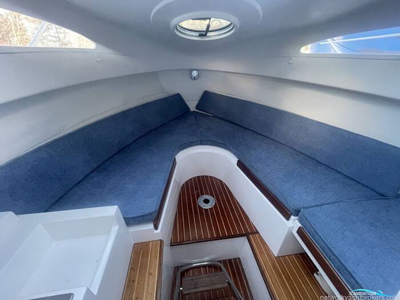 Galeon Galia 700 Walk-Around Sport Fisher