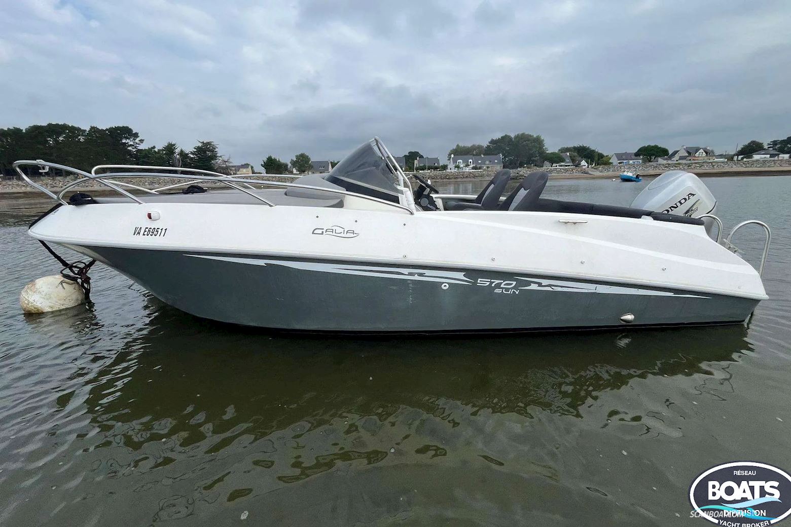 GALIA  570 SUNDECK Motorboot 2012, mit Honda motor, Frankreich