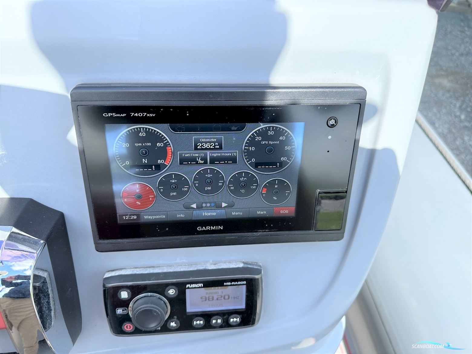 GEMINI Waverider 650