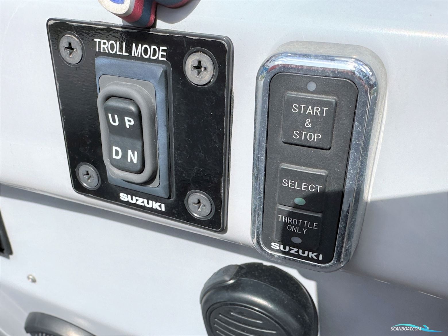 Gemini Waverider 650