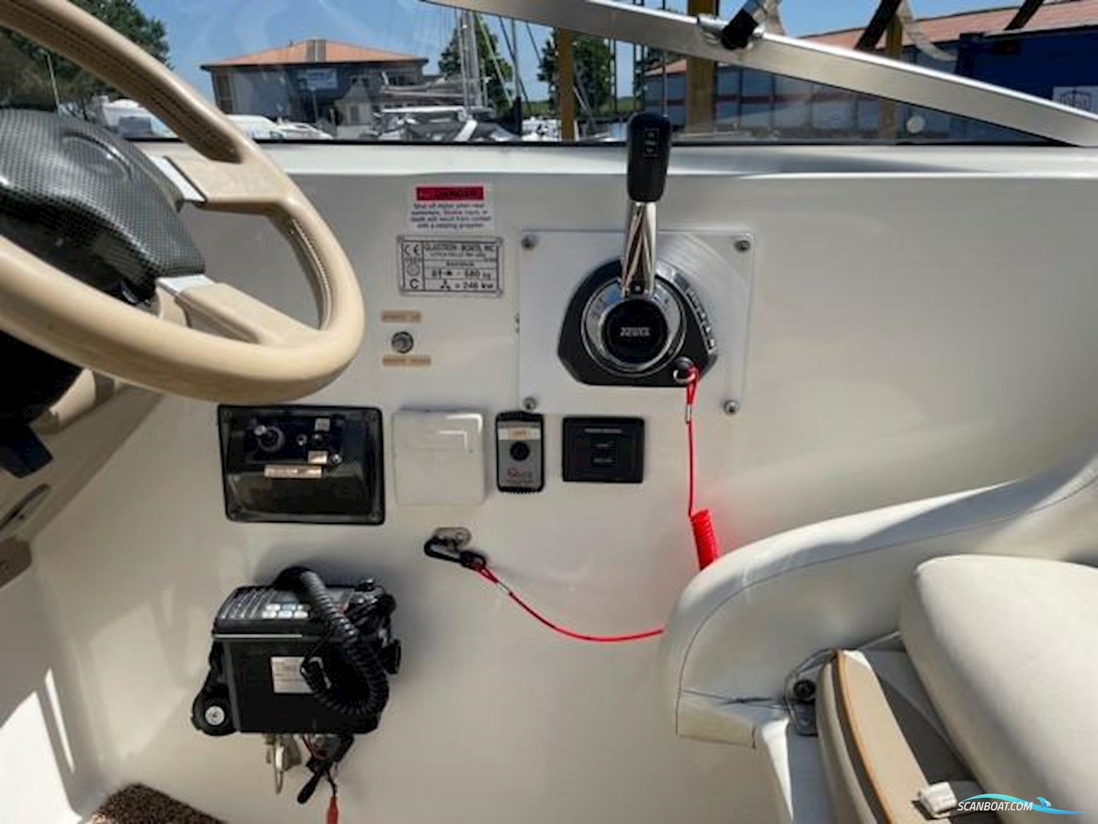 Glastron GS 249 Volvo D3 Diesel