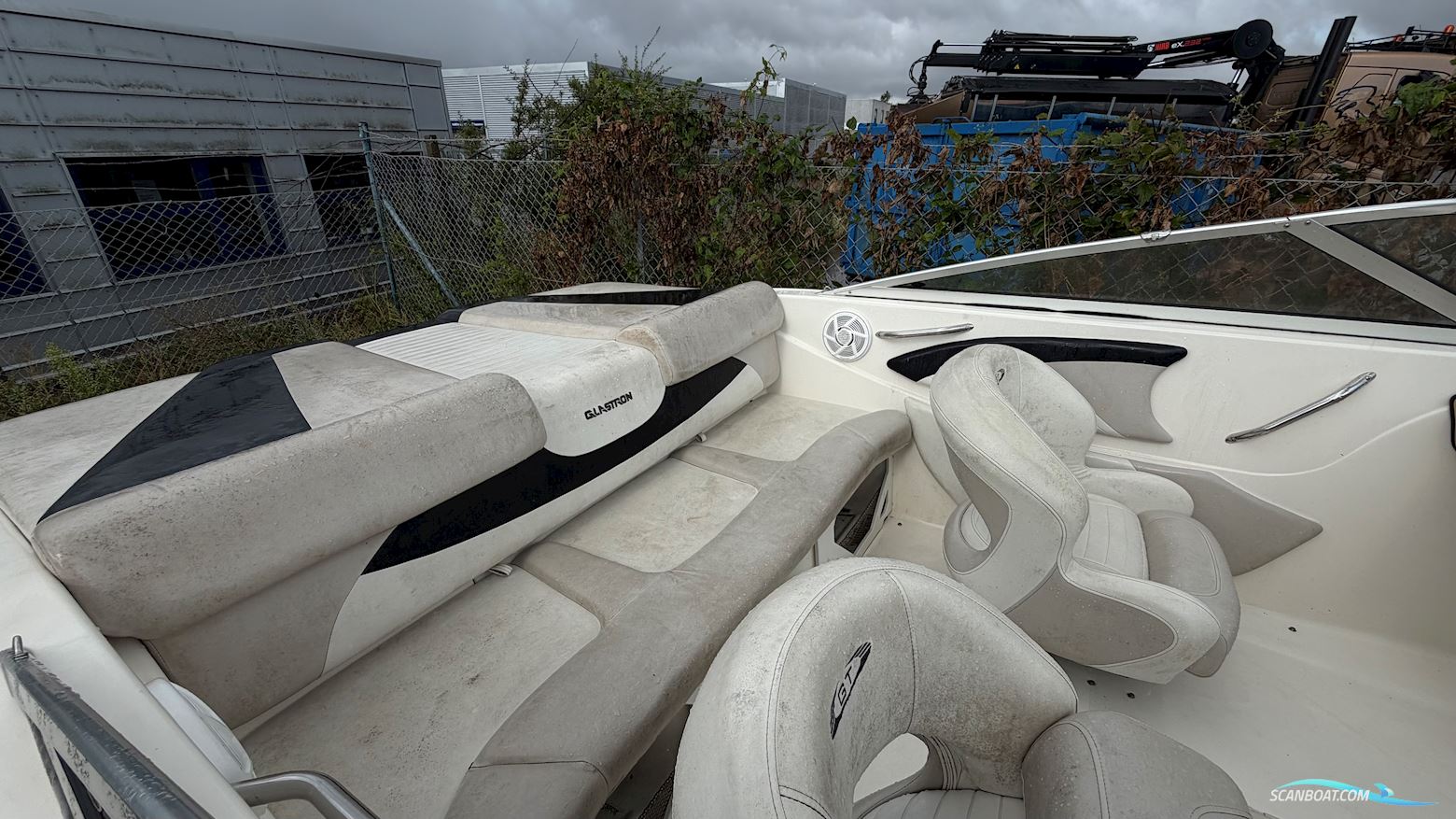 Glastron GT 185