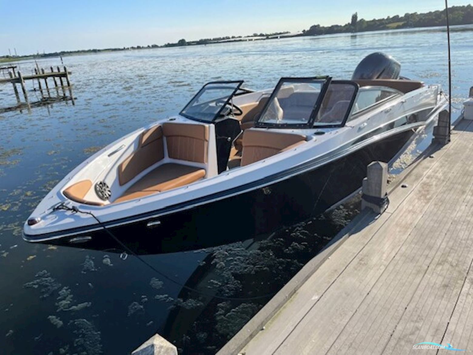 Glastron GT 200 – Med Yamaha 200 HK – Klar til Sommeren!