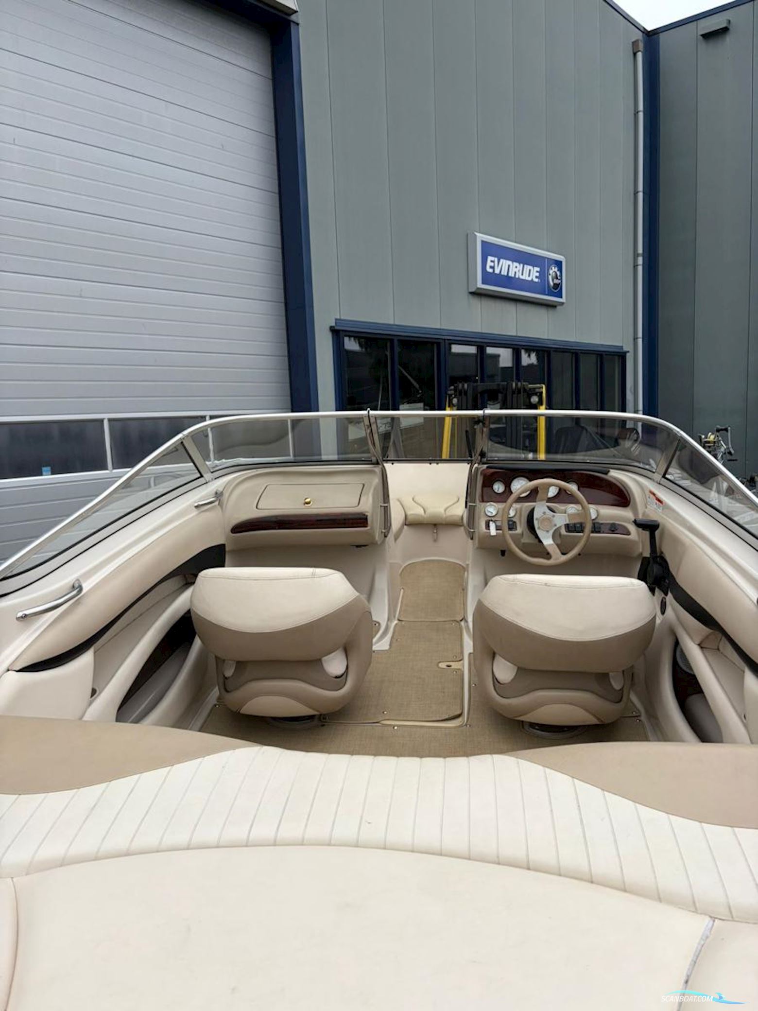 Glastron GX185 Bowrider