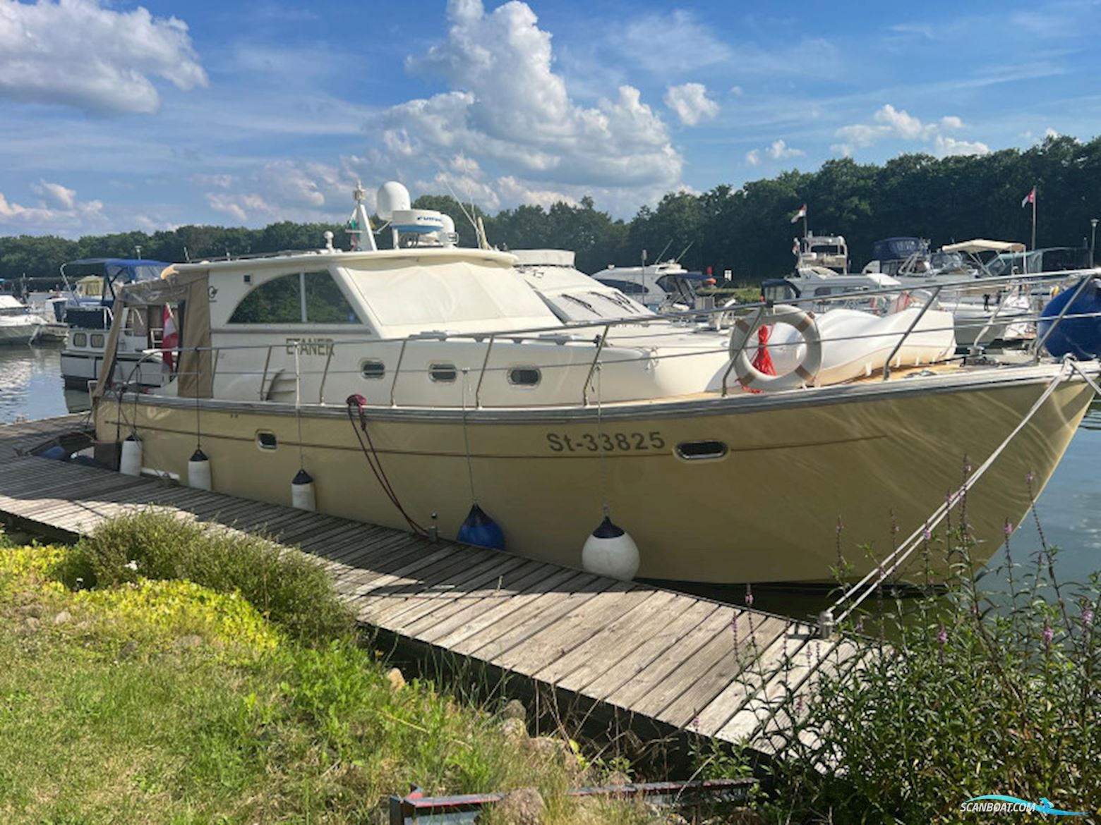 Goldstar 440 Motorboot 2008, mit Iveco Diesel motor, Österreich