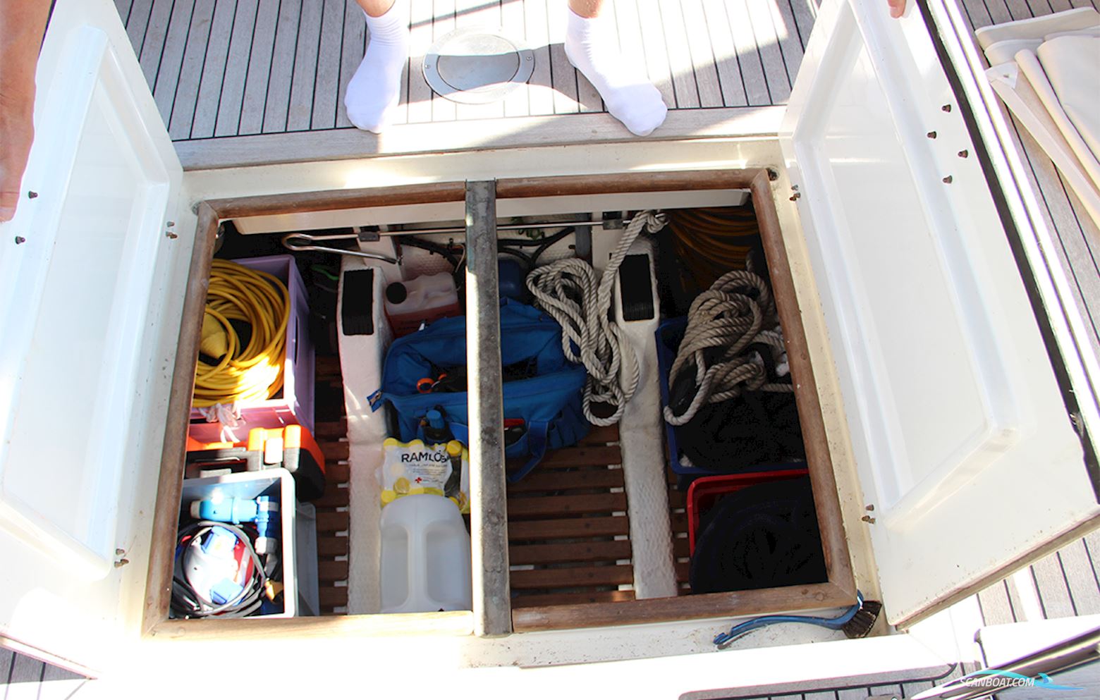 Grand Banks 32