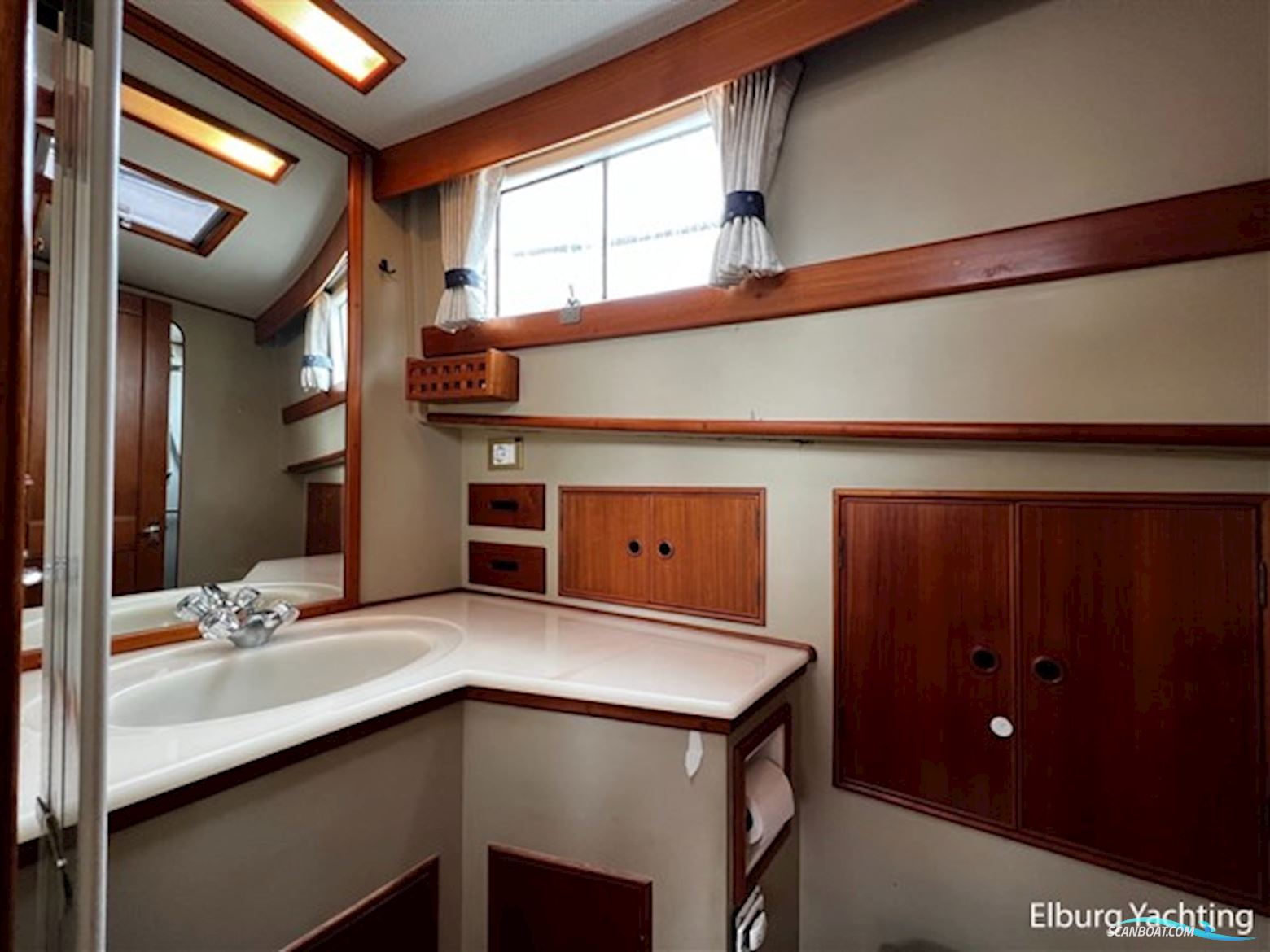 Grand Banks 42 - Motoryacht 