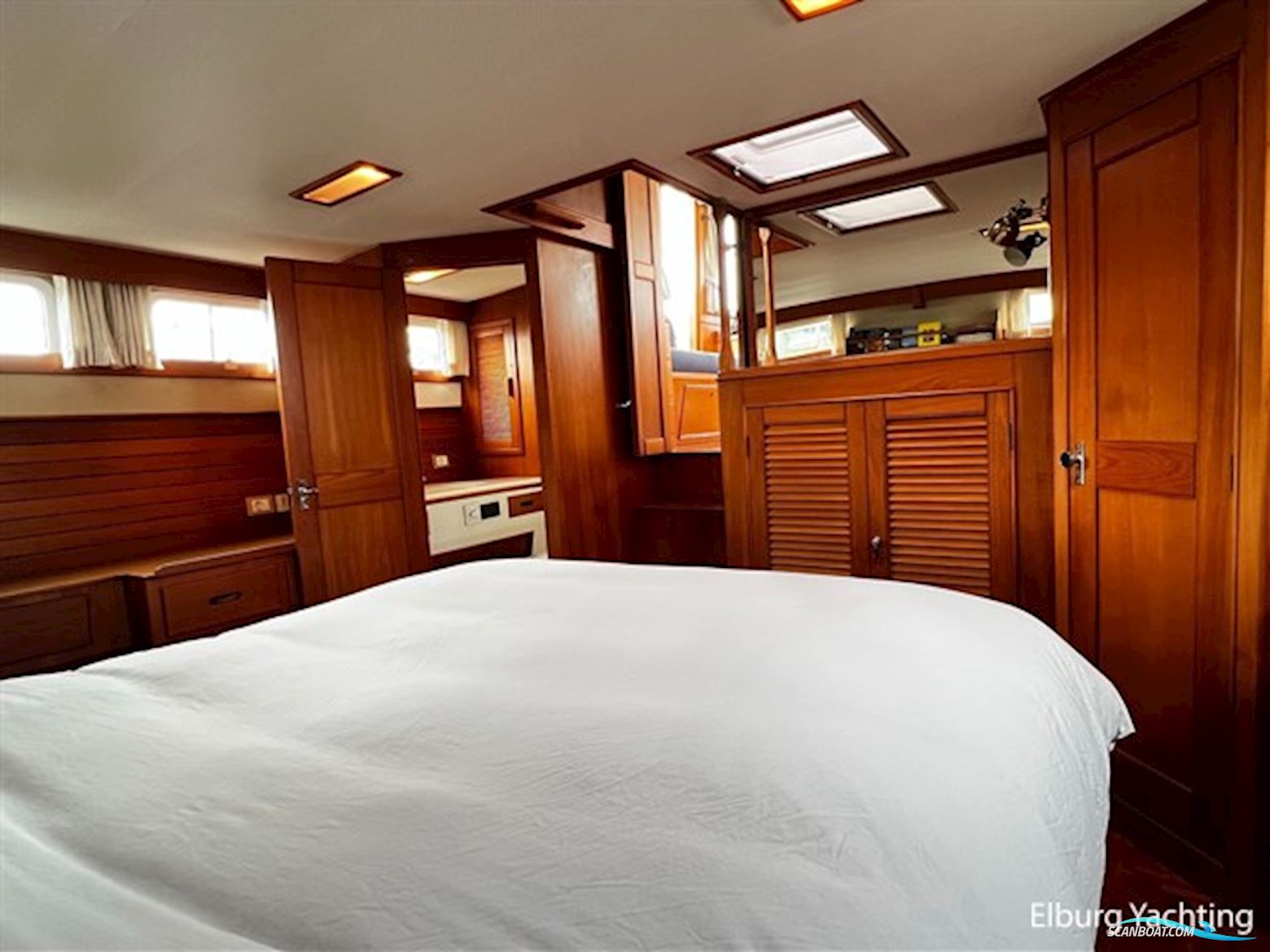 Grand Banks 42 - Motoryacht 