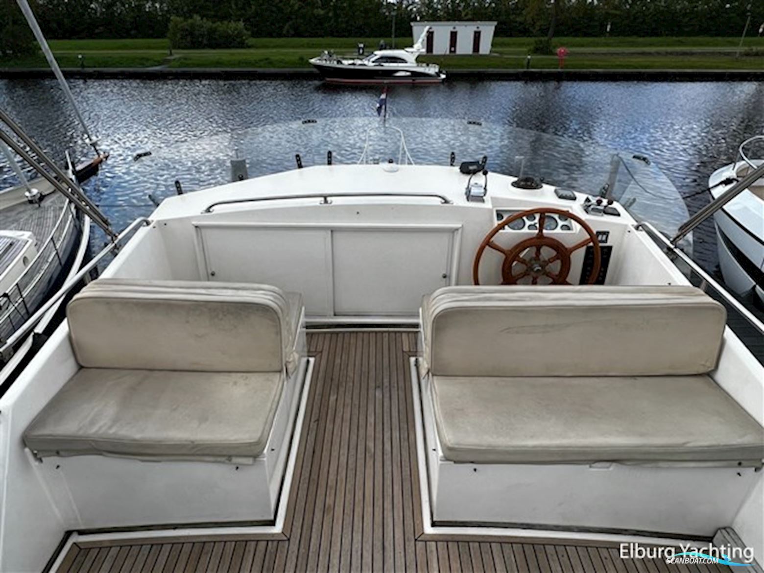 Grand Banks 42 - Motoryacht 