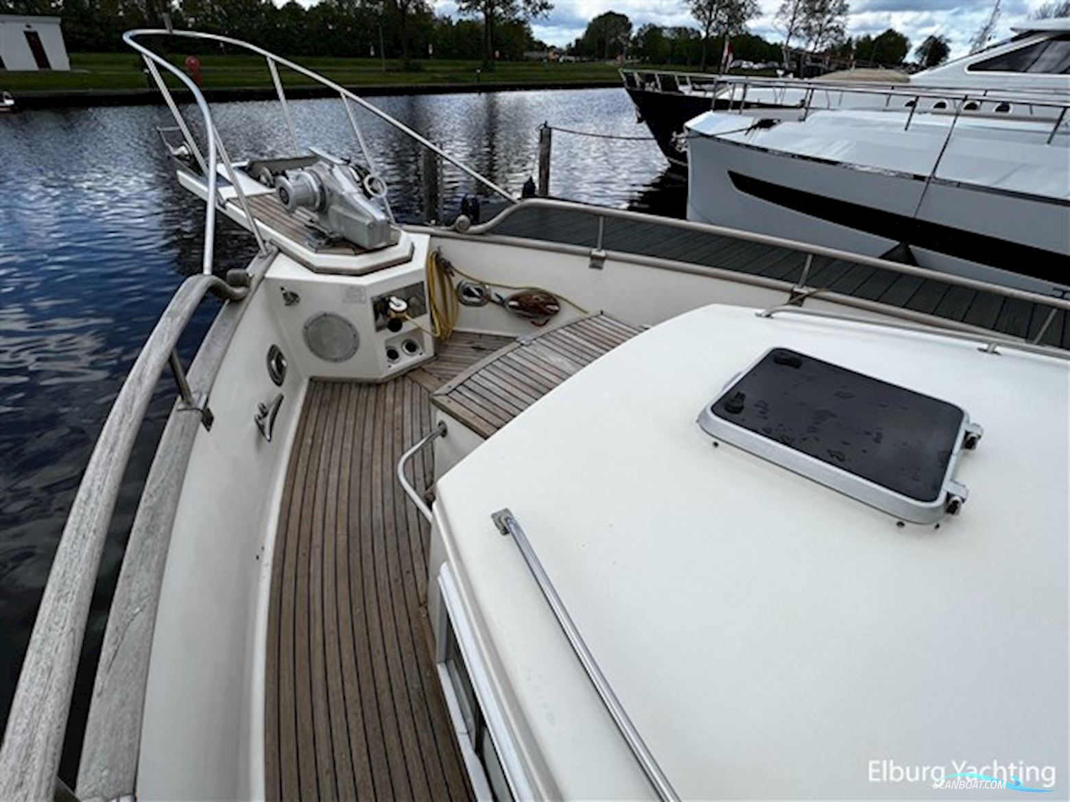 Grand Banks 42 - Motoryacht 