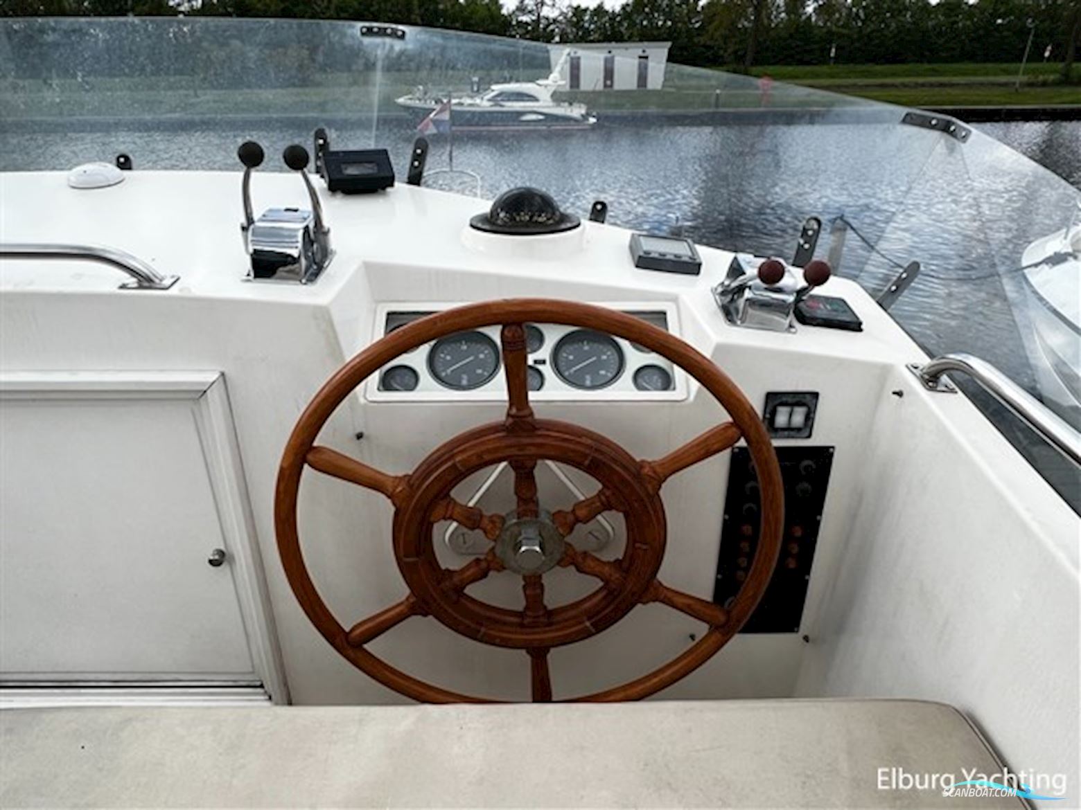 Grand Banks 42 - Motoryacht