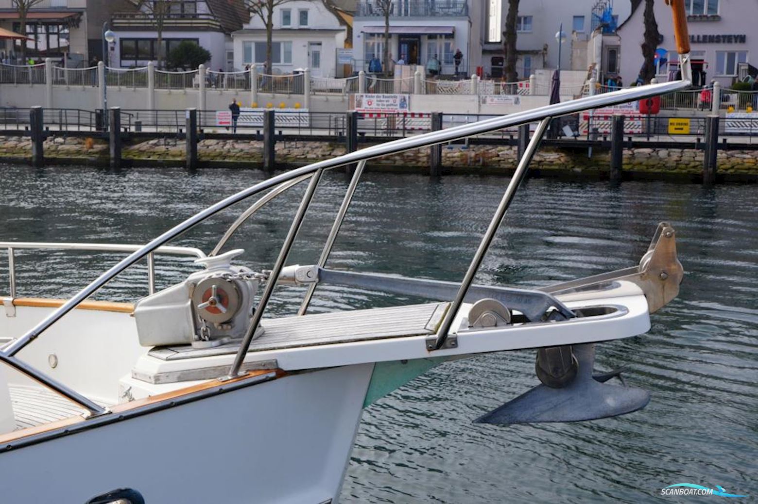 Grand Banks 46 Motor Yacht