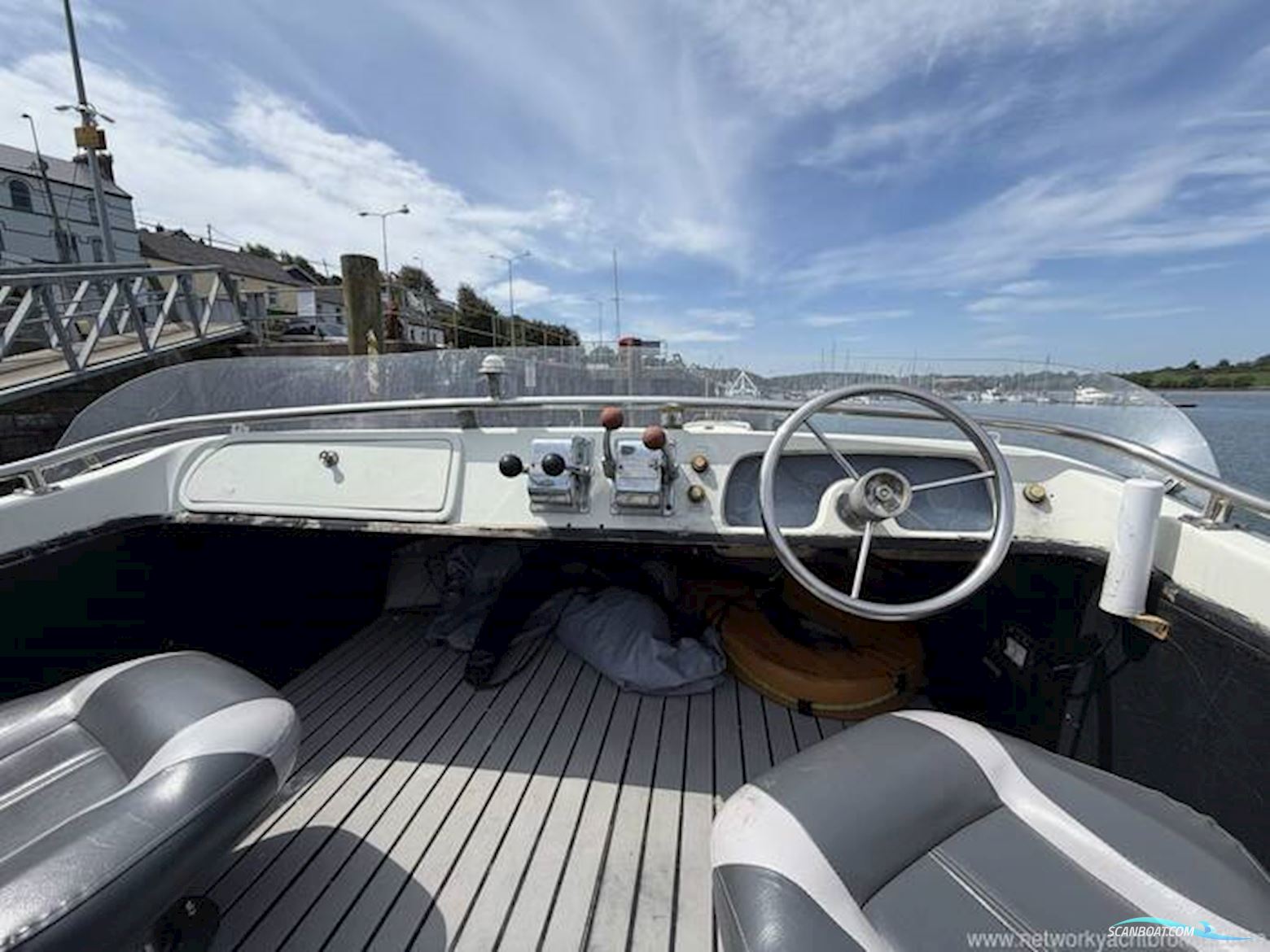 Grand Banks Laguna 33