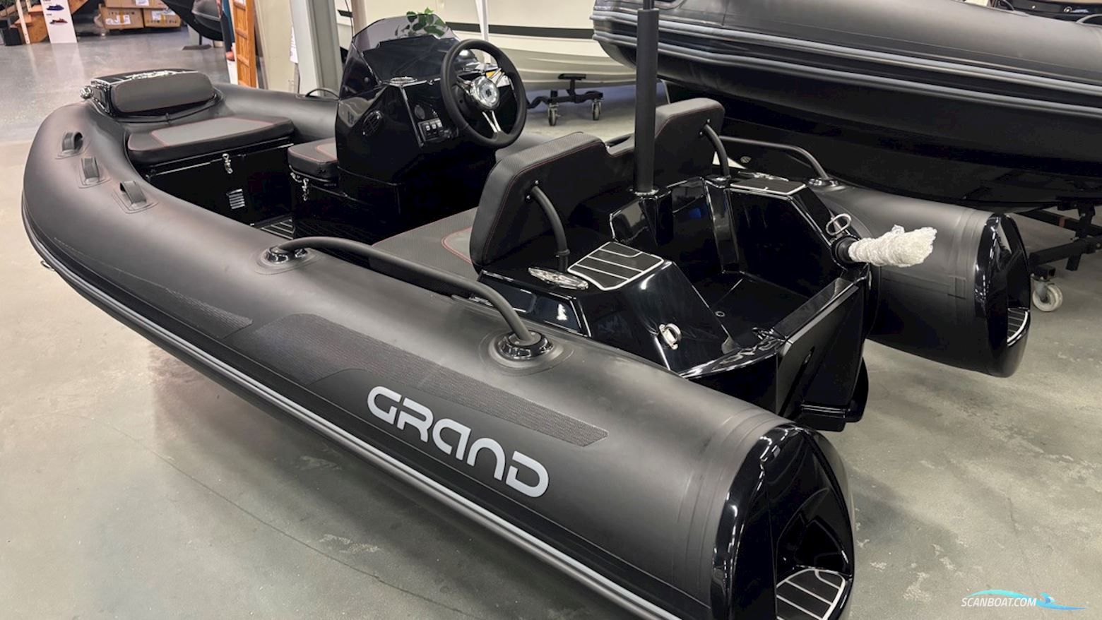 GRAND G380