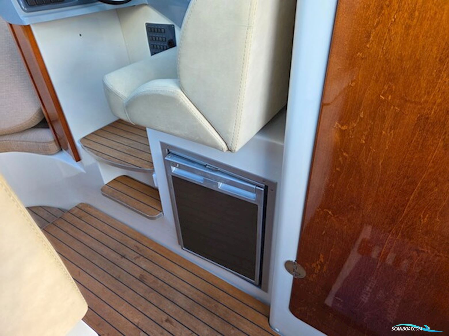 Grandezza 26 CA Med Volvo Penta D3 Diesel Motor