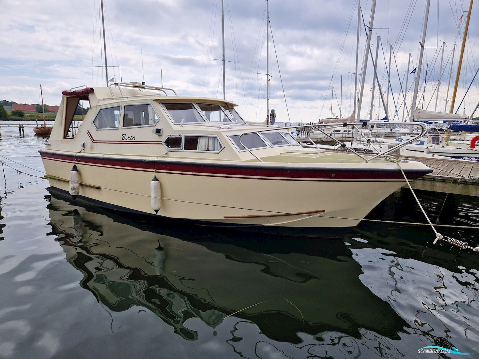 Grandezza 28 Motorboot 1978, mit Mercruiser 5.7 motor, Dänemark