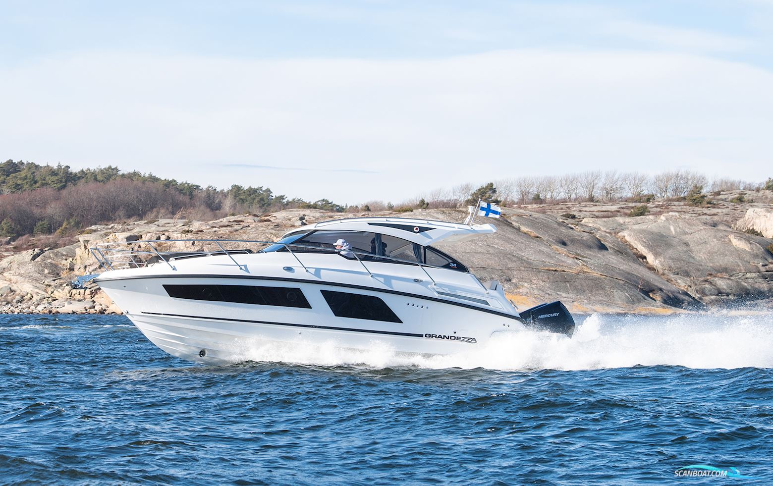 Grandezza 34OB Motorboot 2027, mit Mercury V8 motor, Finland