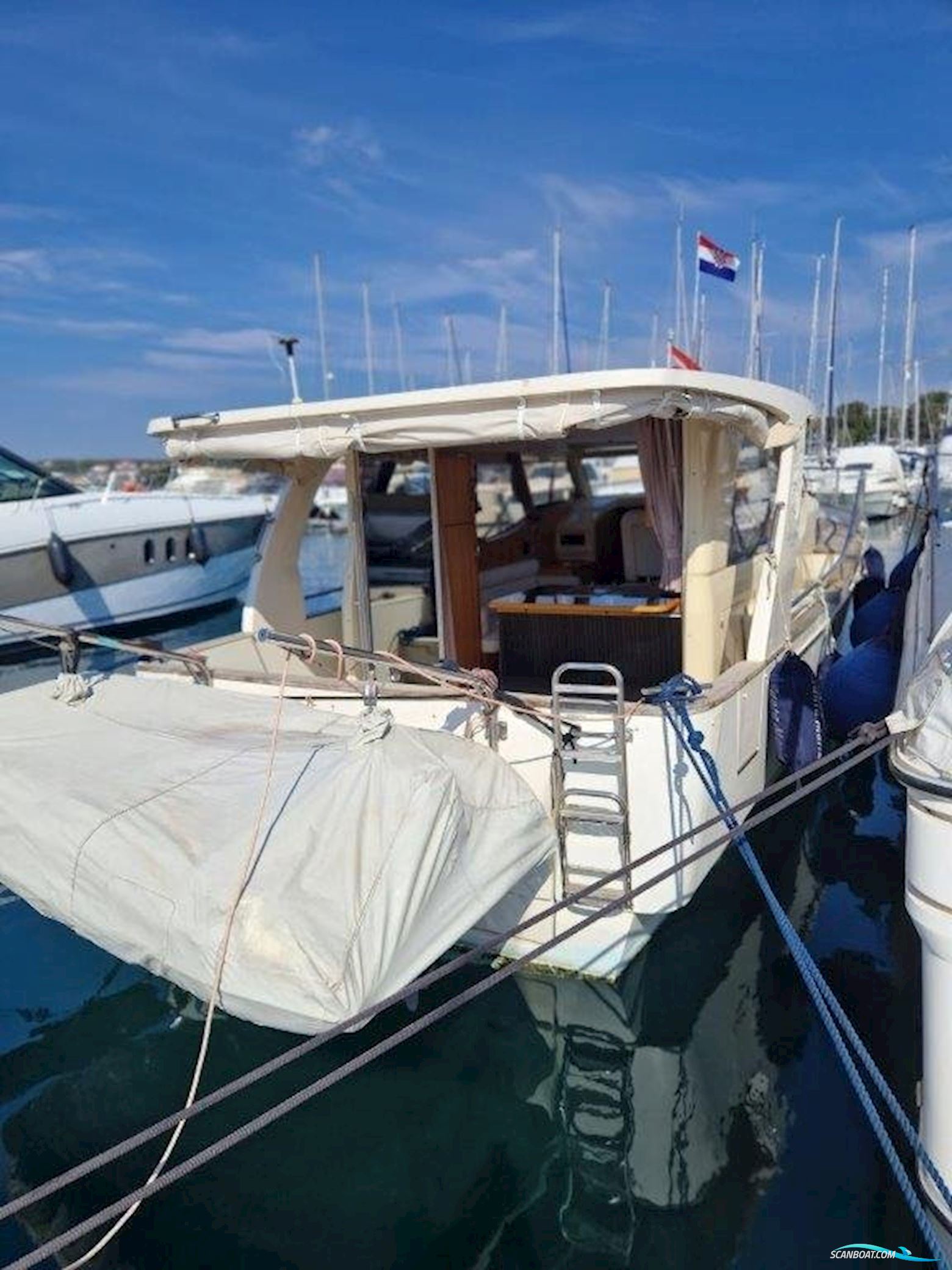 Greenline 33 Hybrid Motorboot 2010, mit VW Tdi 165-5 Btw motor, Kroatien