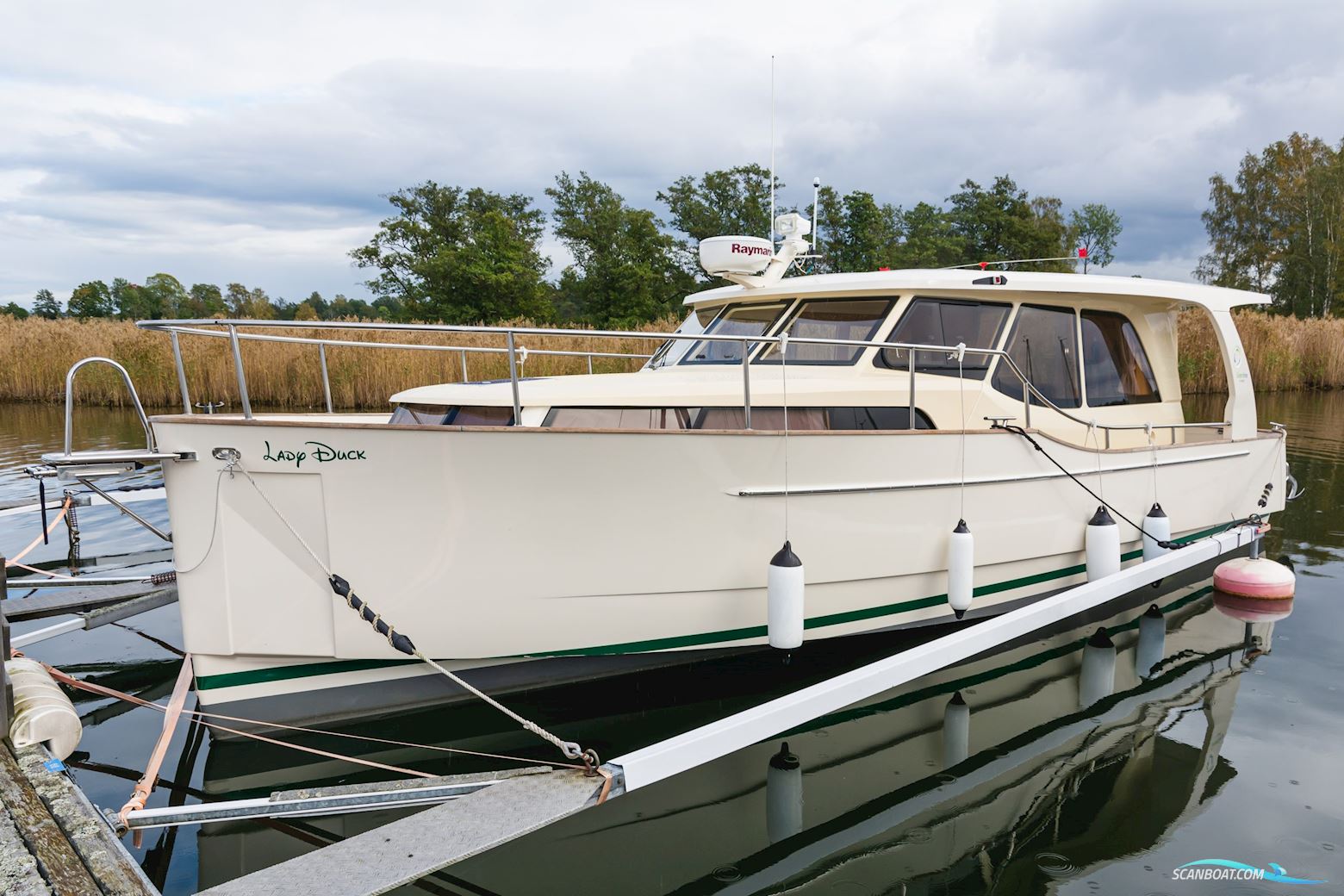 Greenline 33 Motorboot 2011, mit VW Marine TDI 165  motor, Sweden