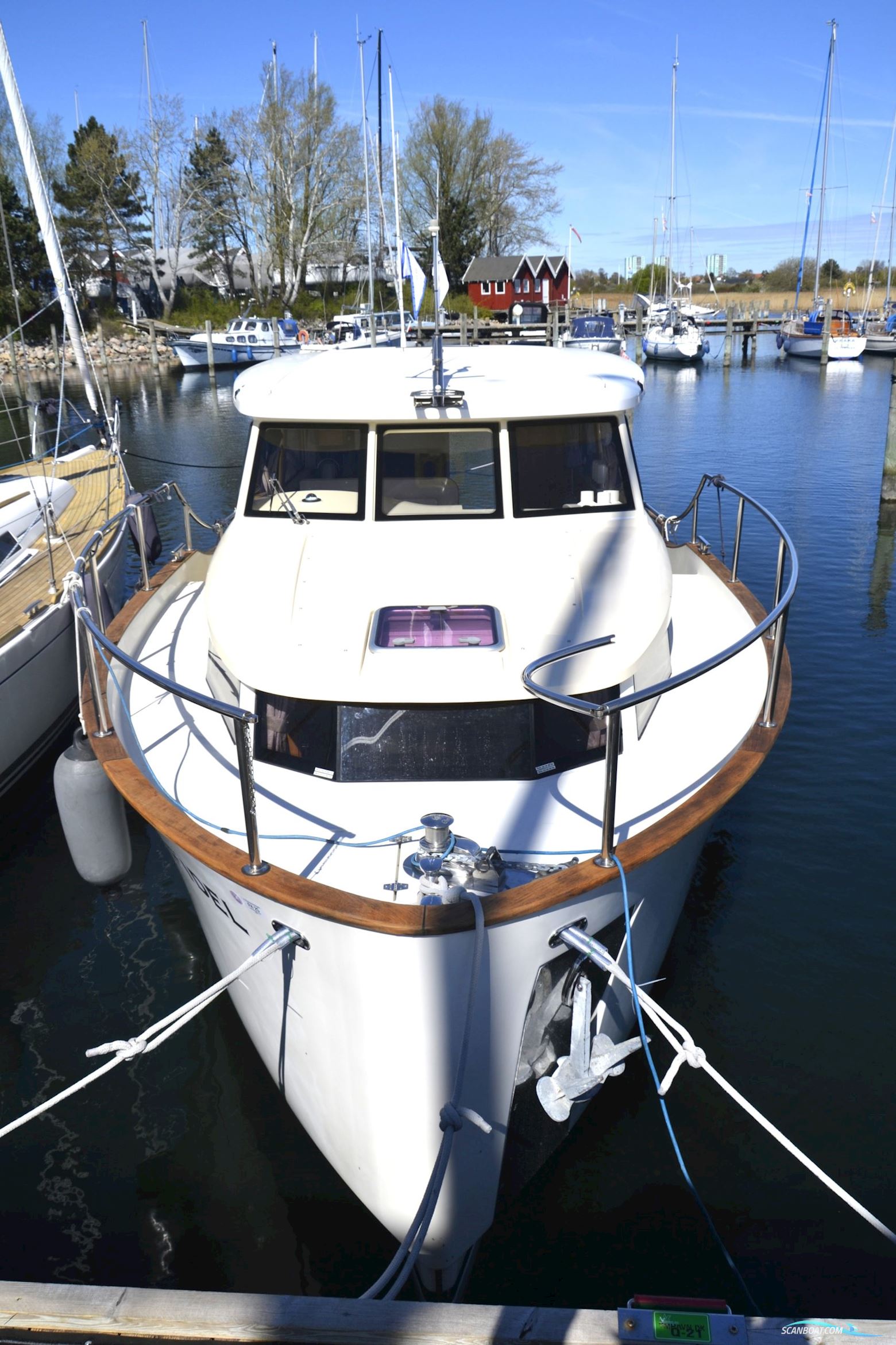 Greenline 33