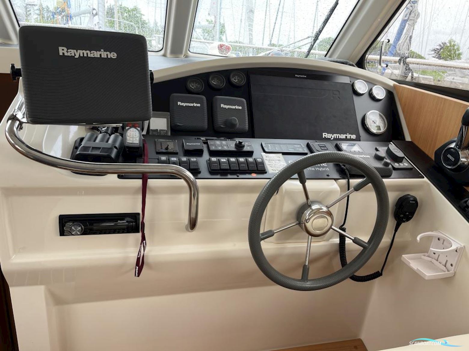 Greenline 33