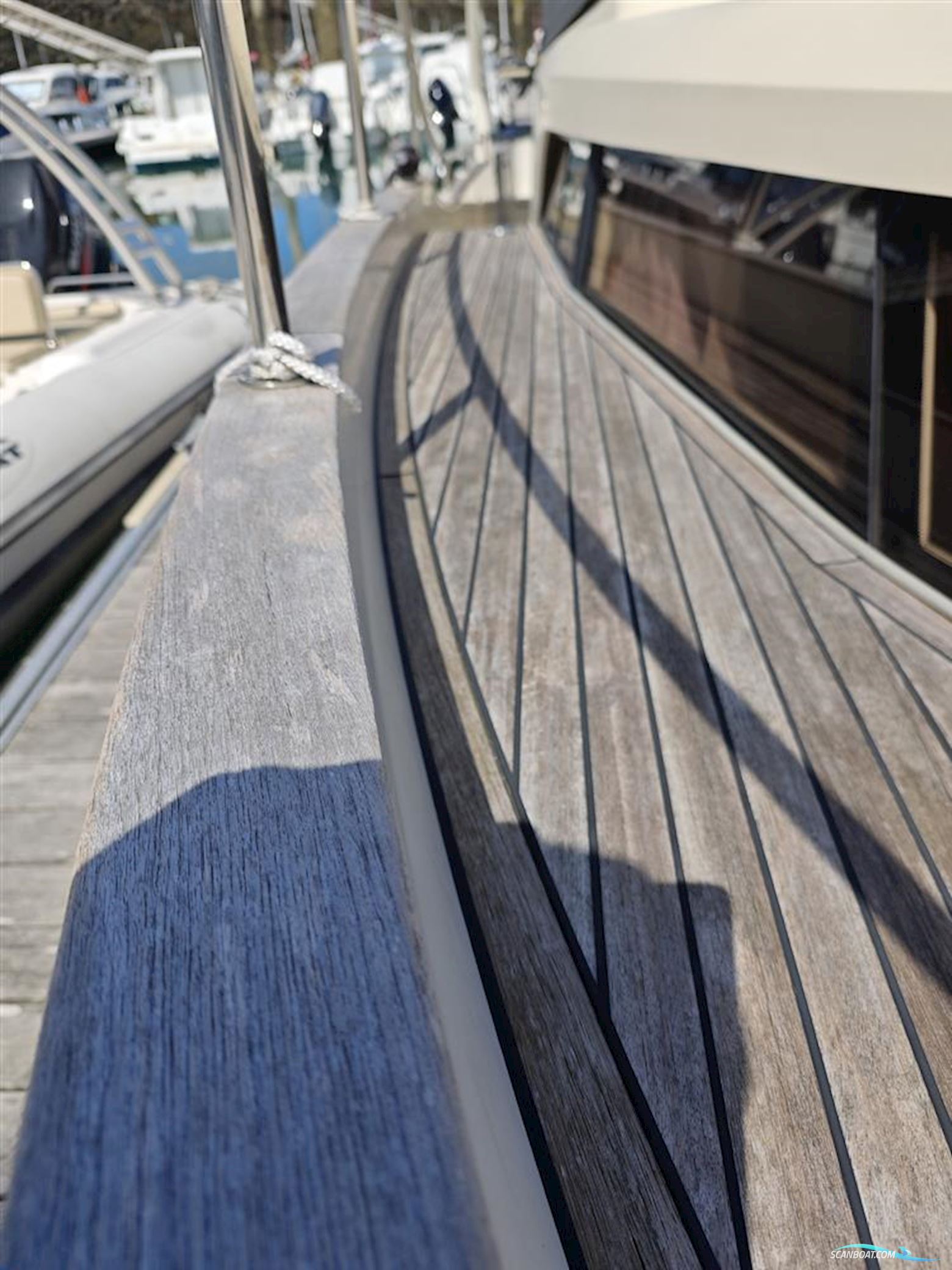 Greenline 33